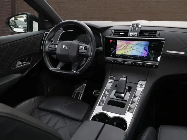 DS Automobiles DS 7 Crossback view 14