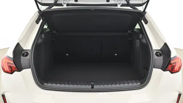 BMW 1 Series view 5