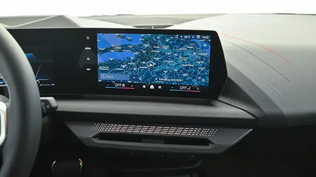 BMW 1 Series view 9