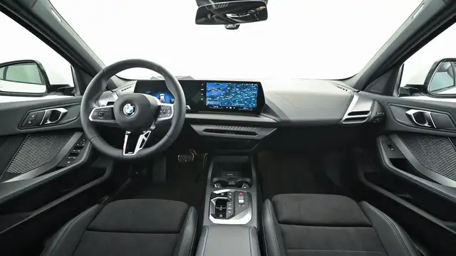 BMW 1 Series view 7