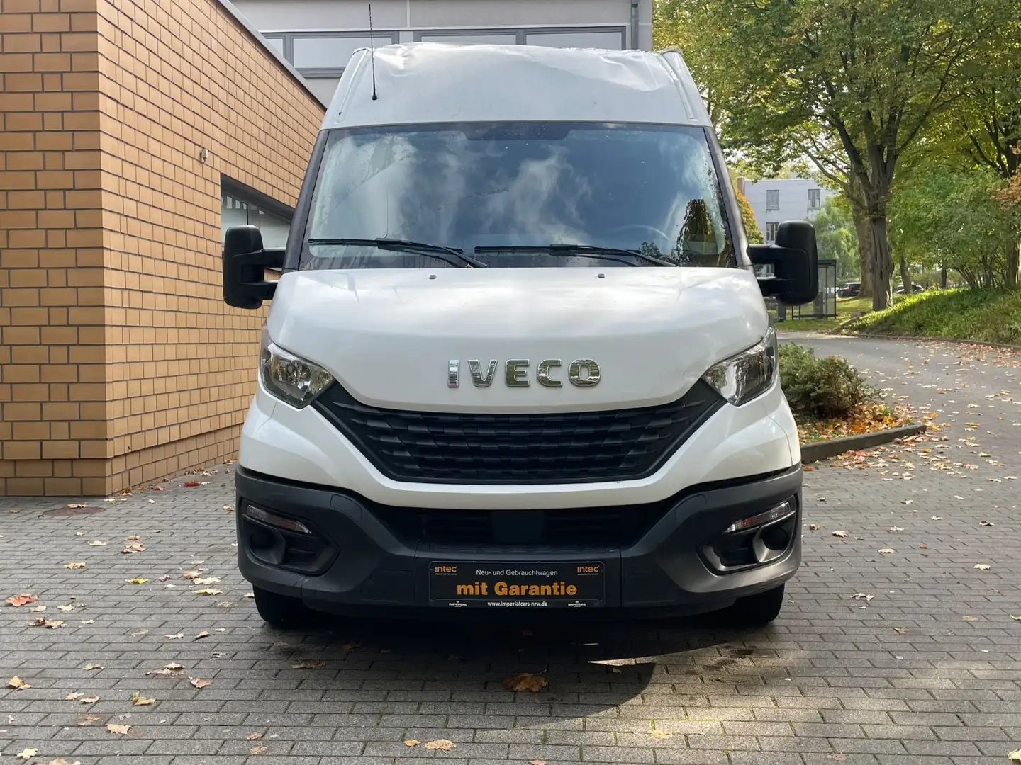 Iveco Daily Kasten HKa 35 S/99TKM/HOCH+LANG/HL/ White - 2