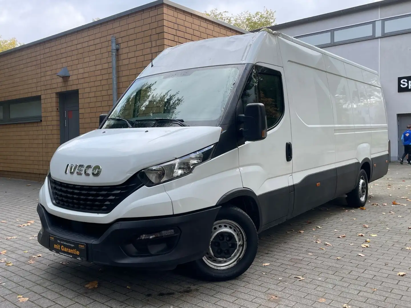 Iveco Daily Kasten HKa 35 S/99TKM/HOCH+LANG/HL/ White - 1