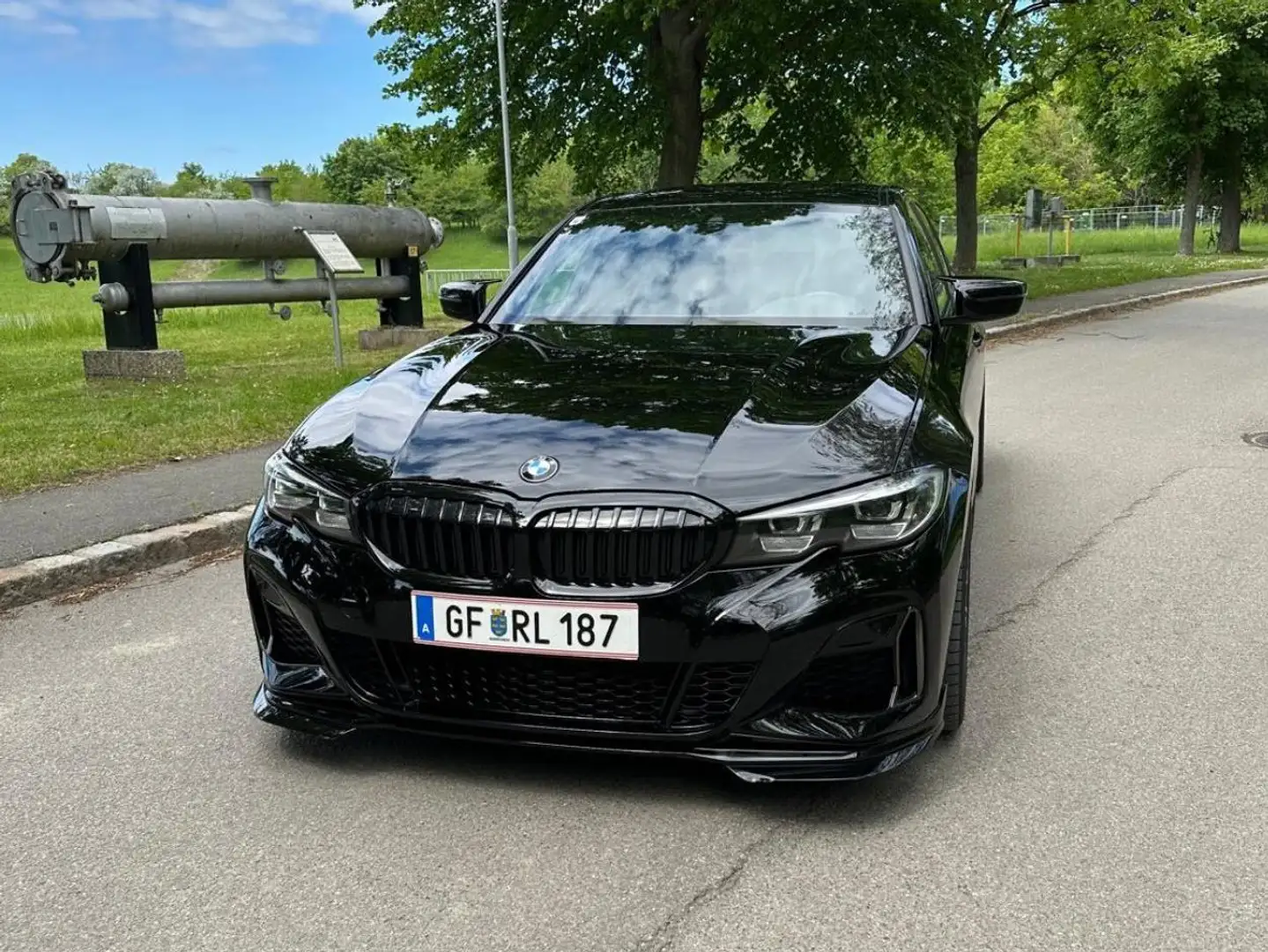 BMW 318 318d Aut. Schwarz - 2