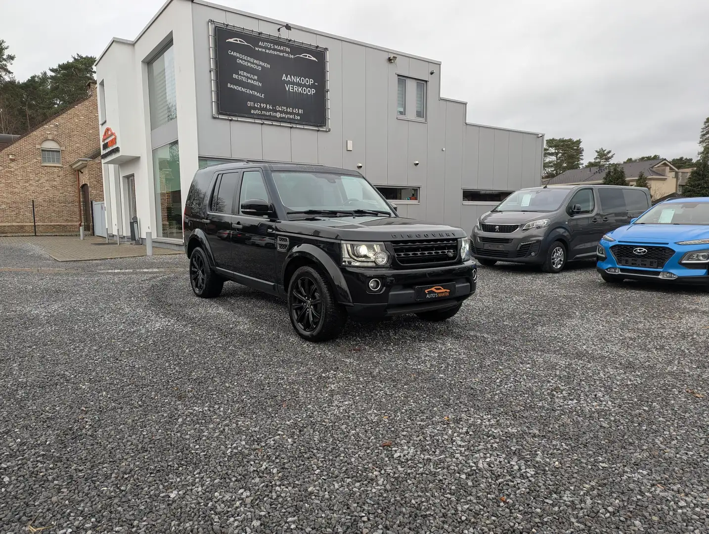Land Rover Discovery V6 SE 4WD | PANO | CAMERA | 7 zit | BI-XENON Zwart - 1