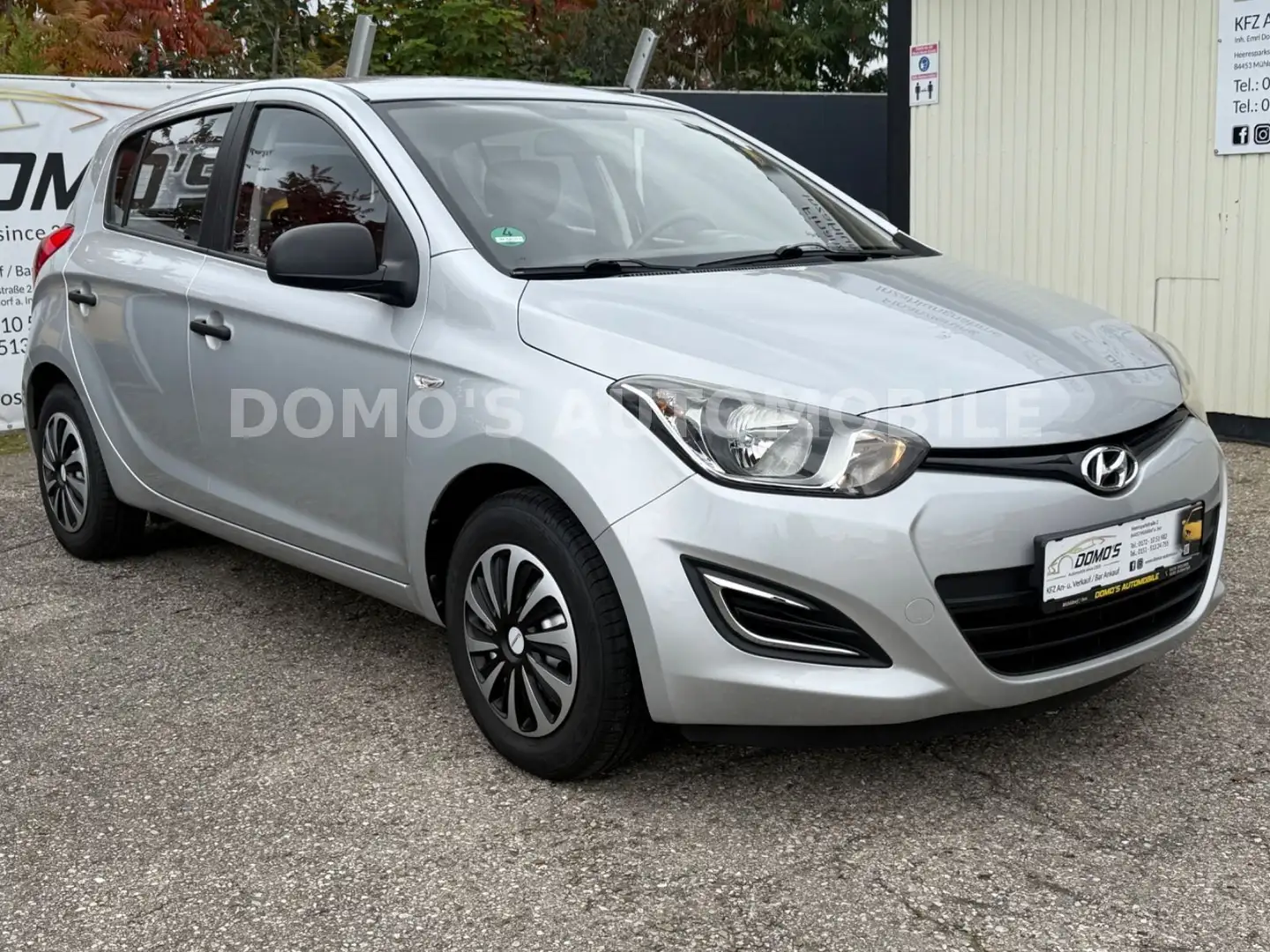 Hyundai i20 1,3 "Classic" Euro6 Silber - 1