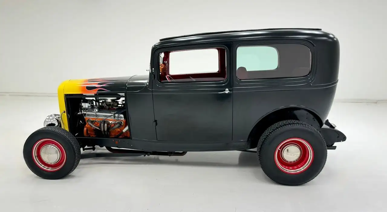 Ford 40 Series 2 Door, foto 2