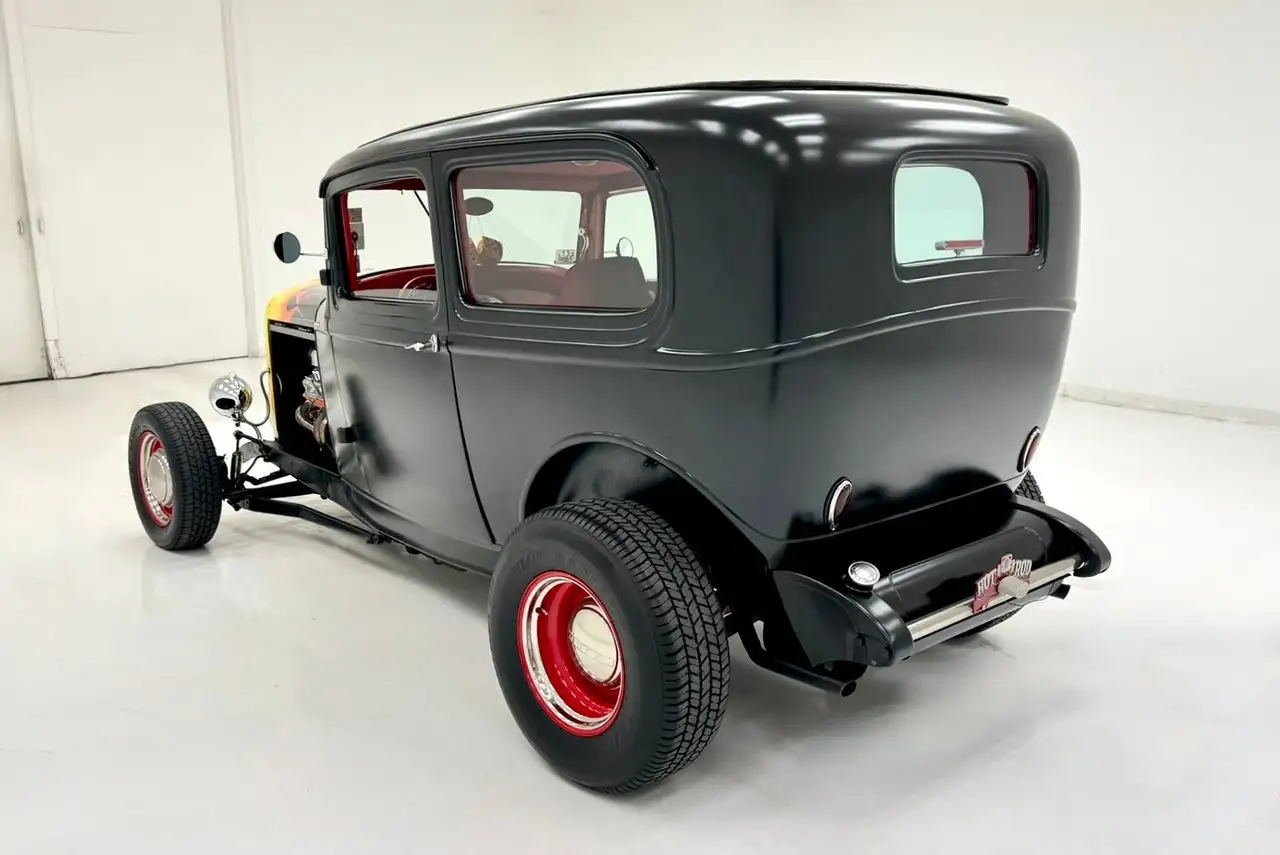 Ford 40 Series 2 Door, foto 3