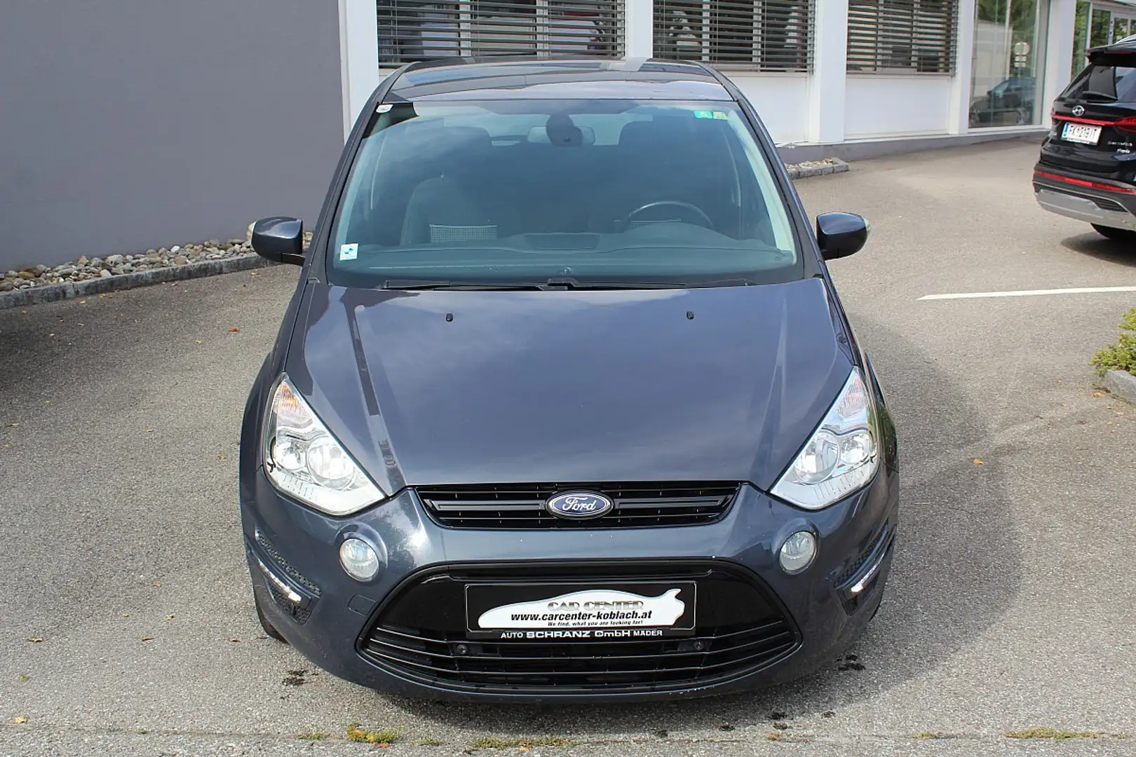 Ford S-Max S-MAX Business Plus 2,0 TDCi Aut. Grau - 2