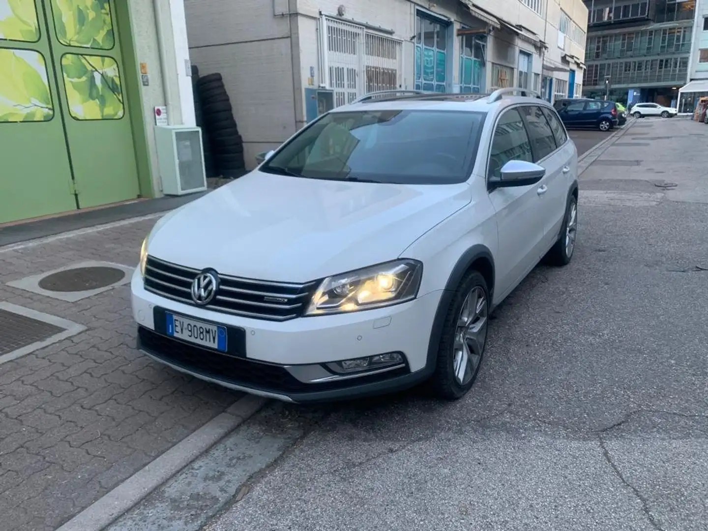 Volkswagen Passat Alltrack 2.0 TDI DSG 4motion Blue Blanco - 1