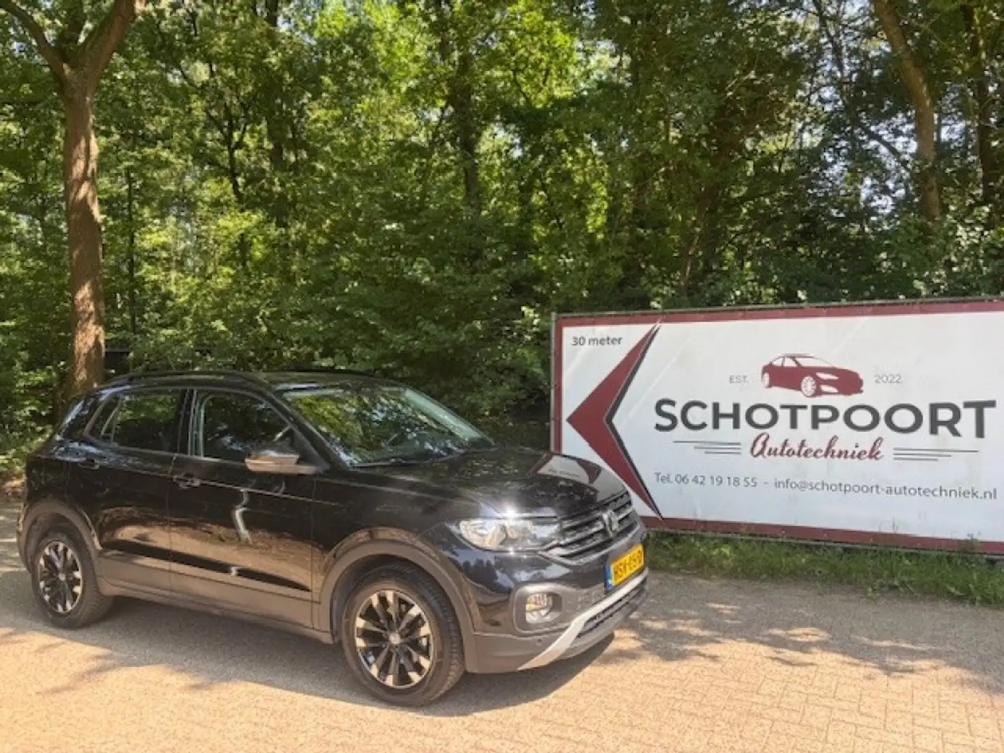 Volkswagen T-Cross 1.0 TSI STYLE Zwart - 1