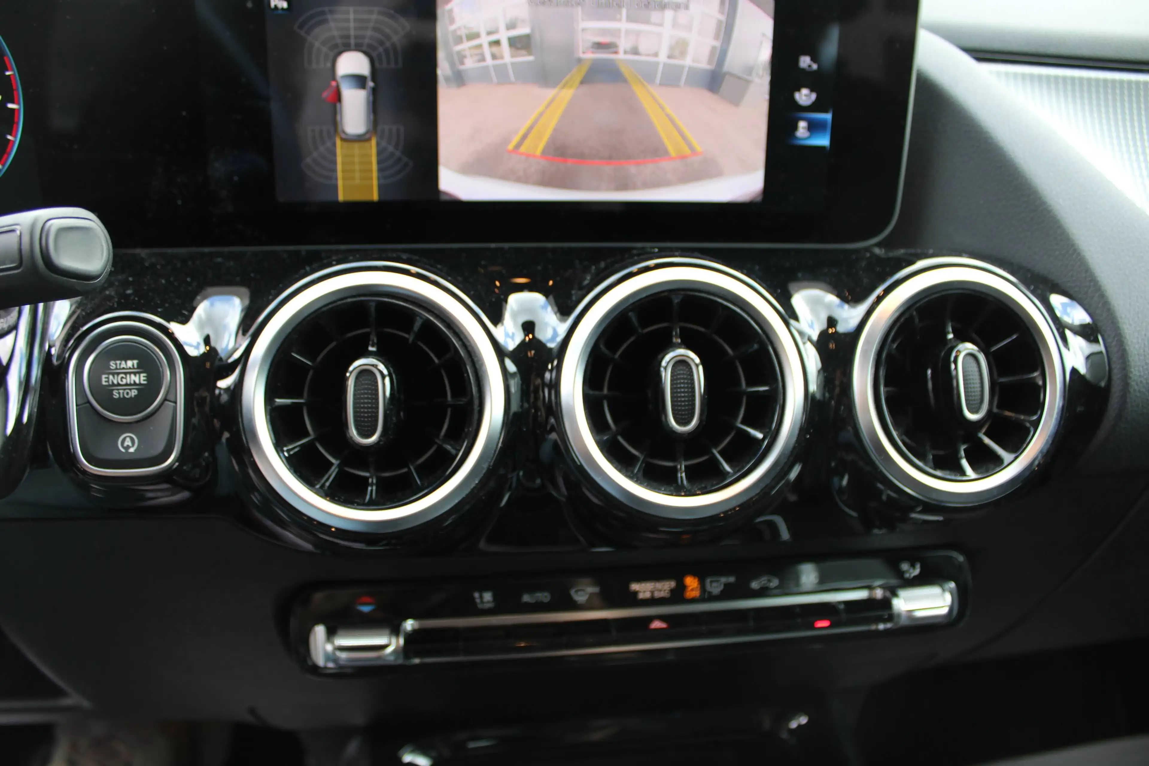 Mercedes-Benz B 220 B 220 4Matic +Navi + Kamera +LED +Park Paket — photo 14
