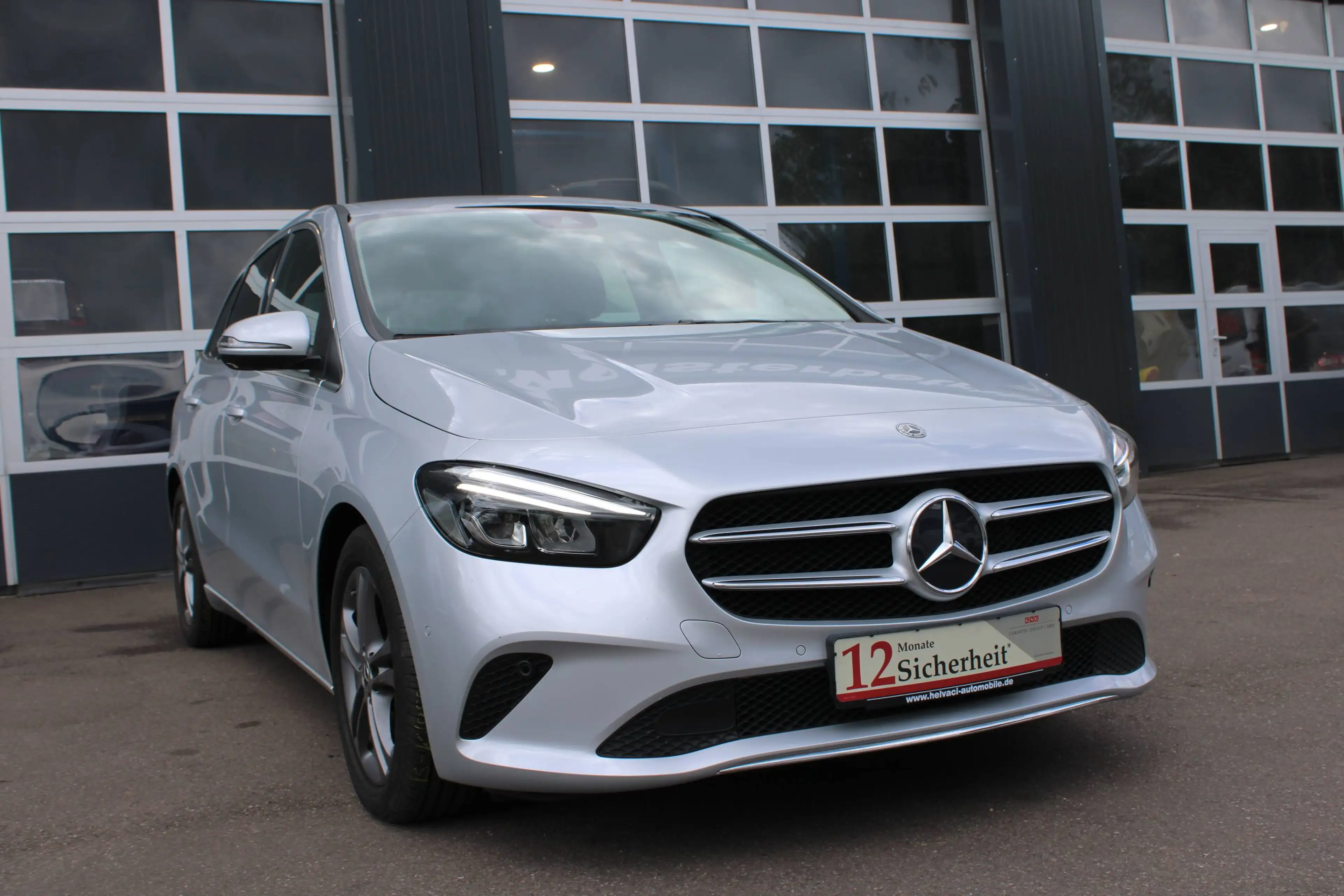 Mercedes-Benz B 220 B 220 4Matic +Navi + Kamera +LED +Park Paket — photo 2