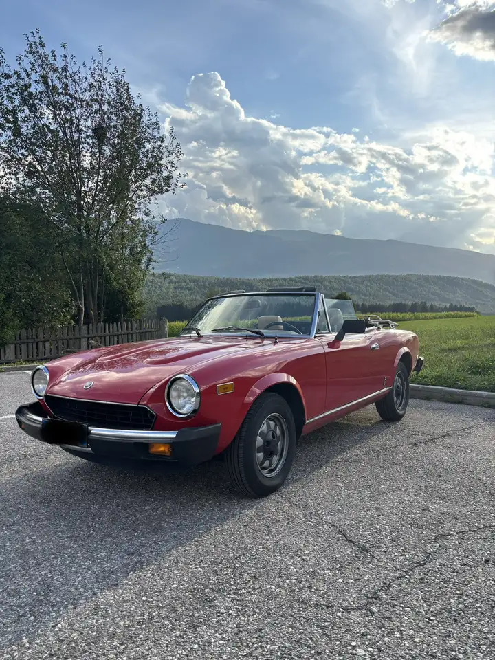 Fiat 124 Spider pininfarina 2000, foto 1