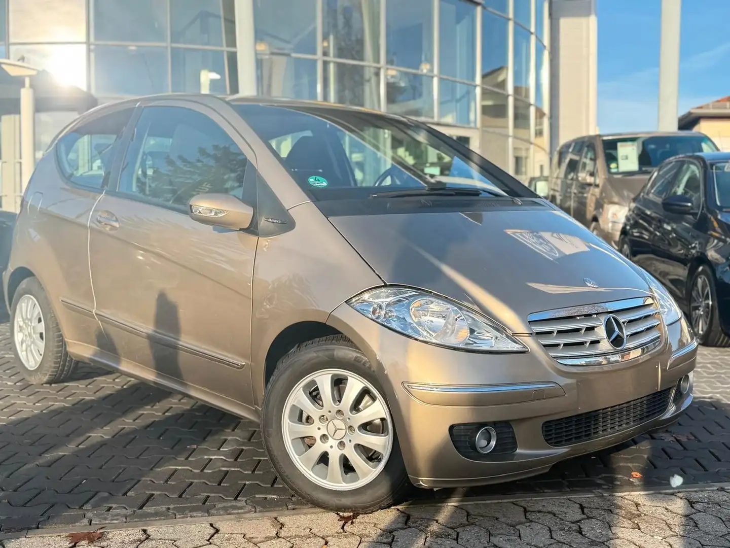 Mercedes-Benz A 150 Klima. Radio. Gold - 1