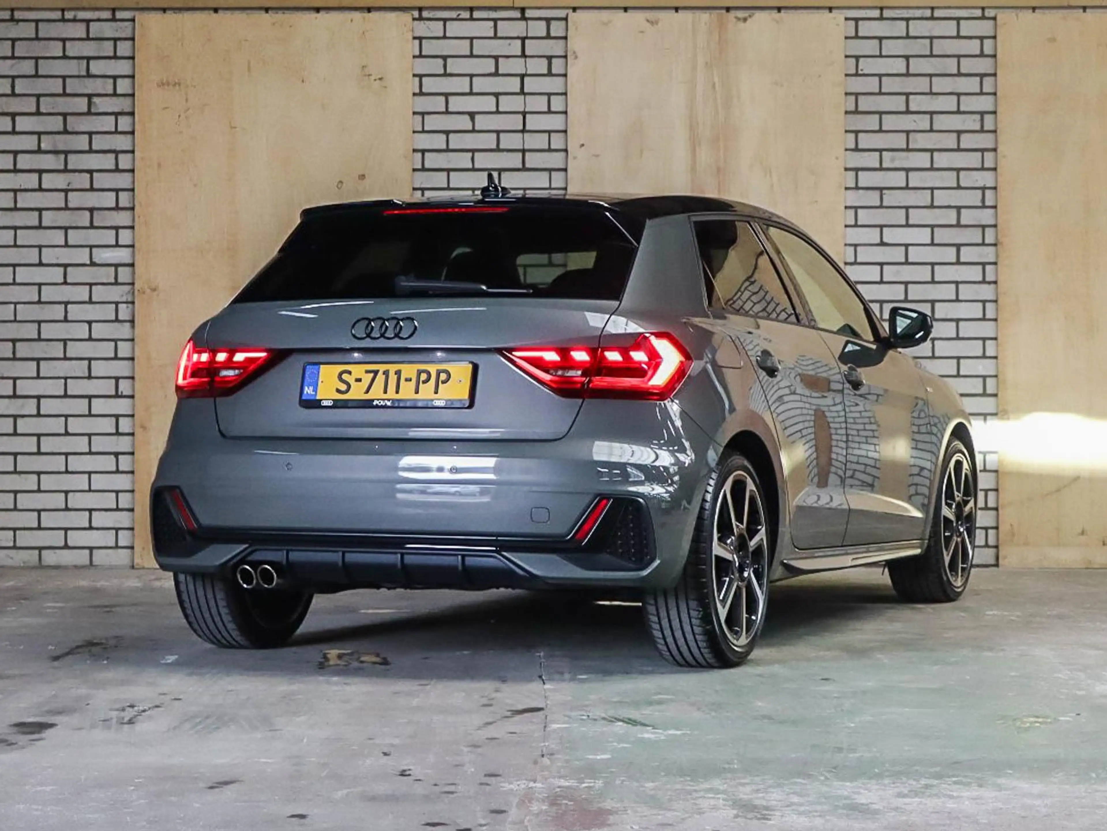 Audi A1 Sportback 40 TFSI S 200pk S-tronic Line edition on — photo 2