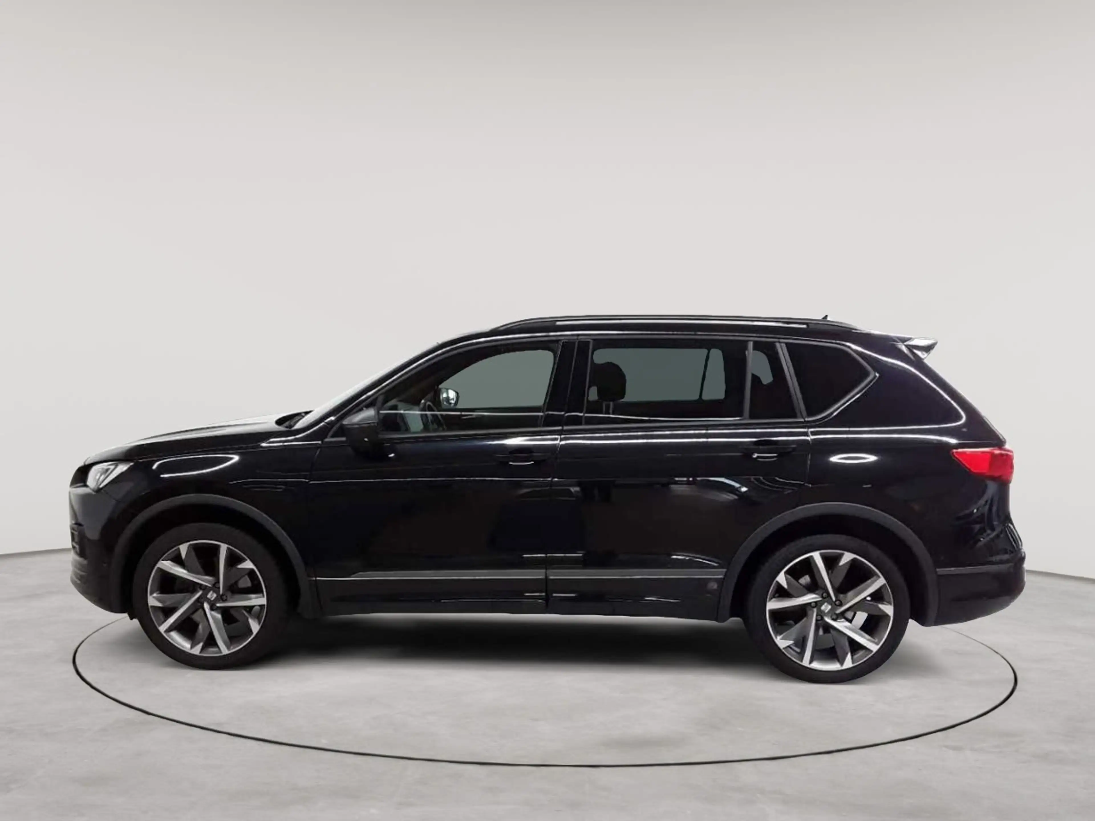 SEAT Tarraco Tarraco 2.0 TDI 4Drive FR PANO LEDER DCC — photo 6