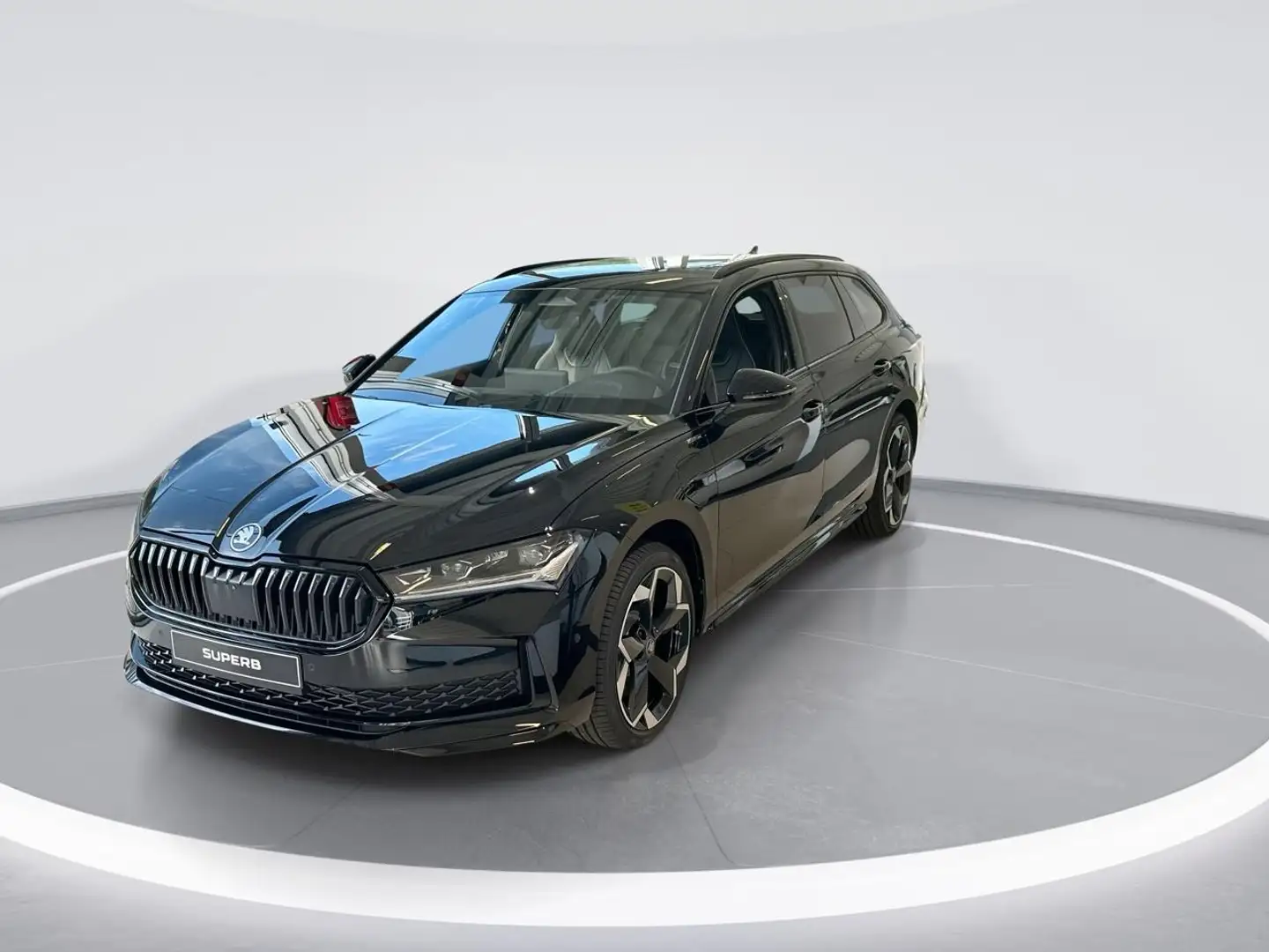 Skoda Superb combi Sportline Business 1.5 TSI PHEV 150 kW / 204 Zwart - 2