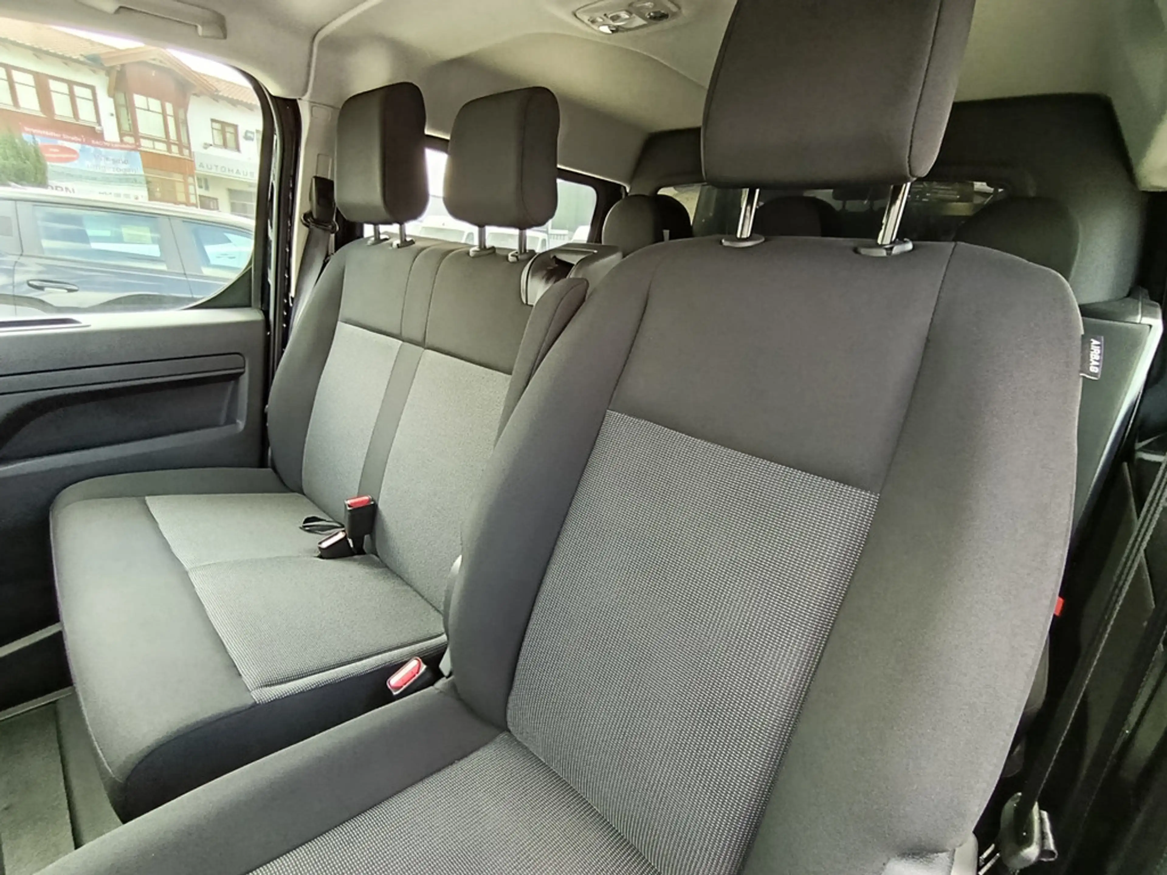 Fiat Scudo S3 Multicab XL Diesel 180 PS AT — photo 6