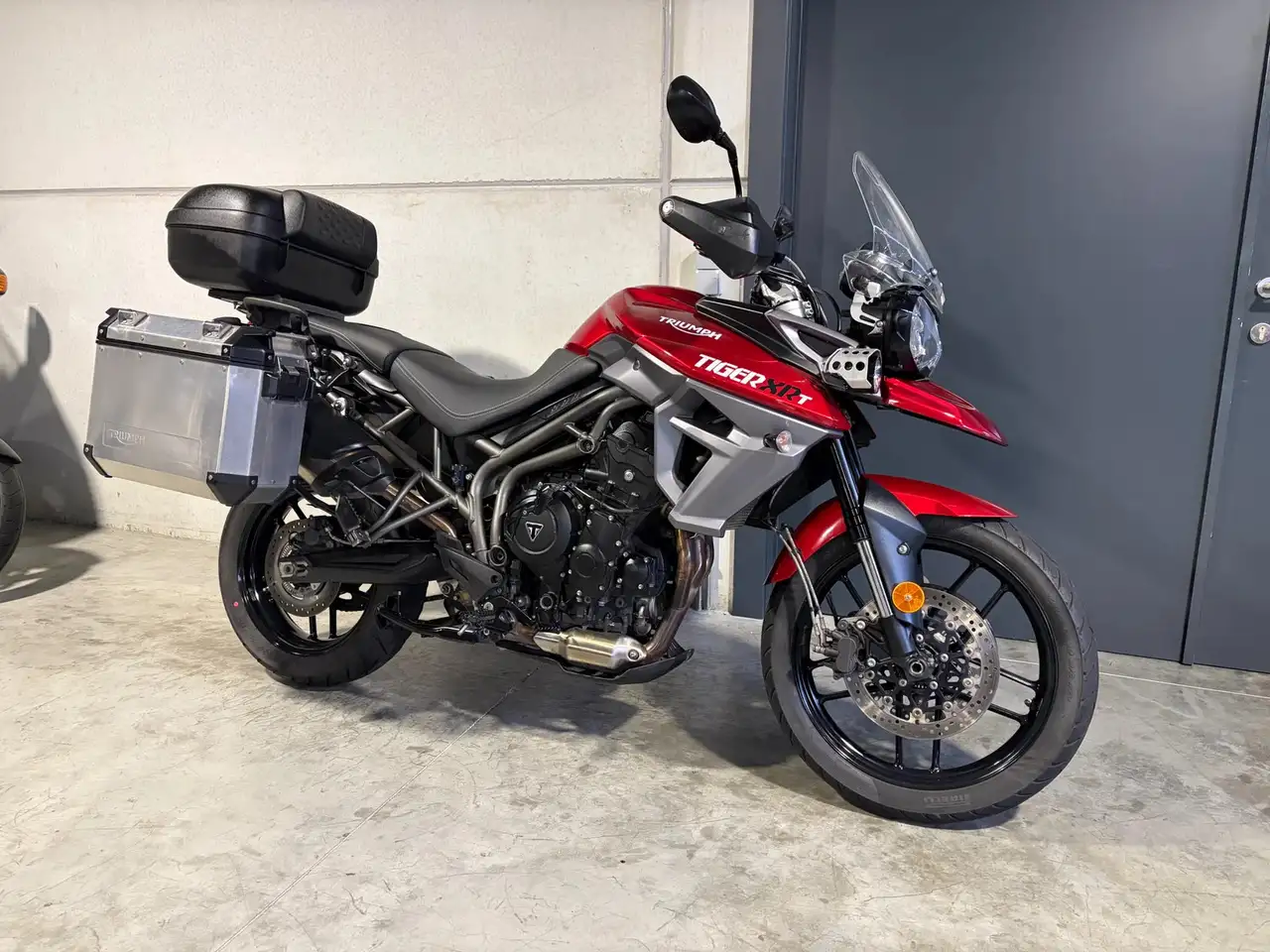 Triumph Tiger 800