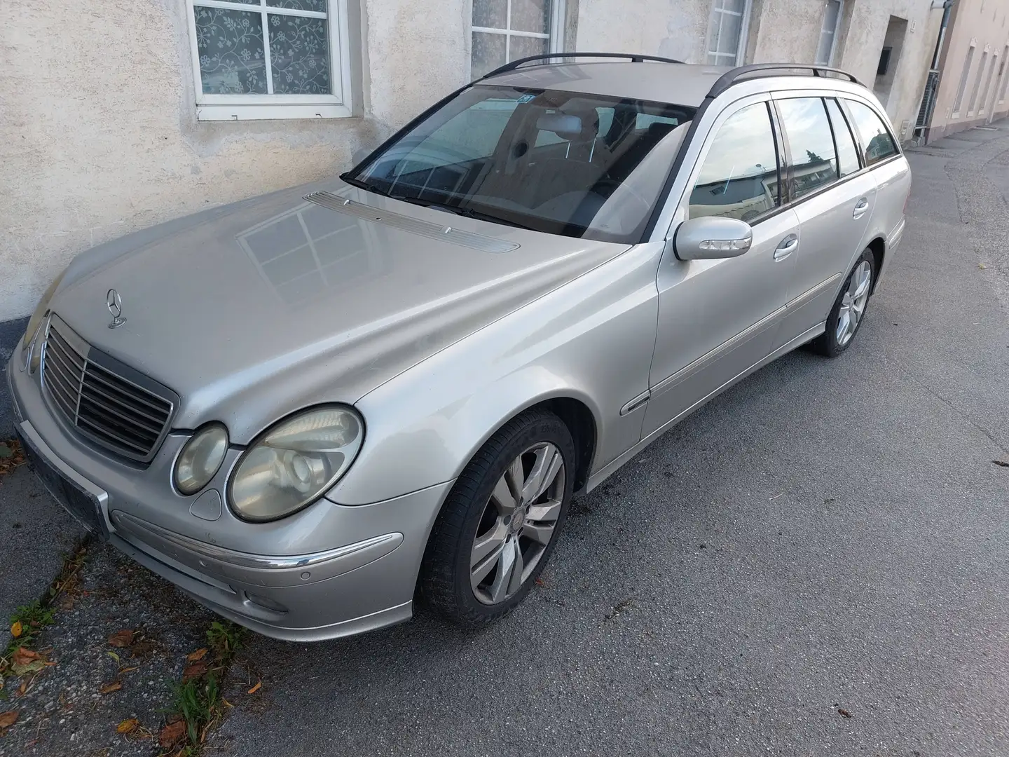 Mercedes-Benz E 320 E 320 T Avantgarde CDI Aut. Avantgarde Srebrny - 1