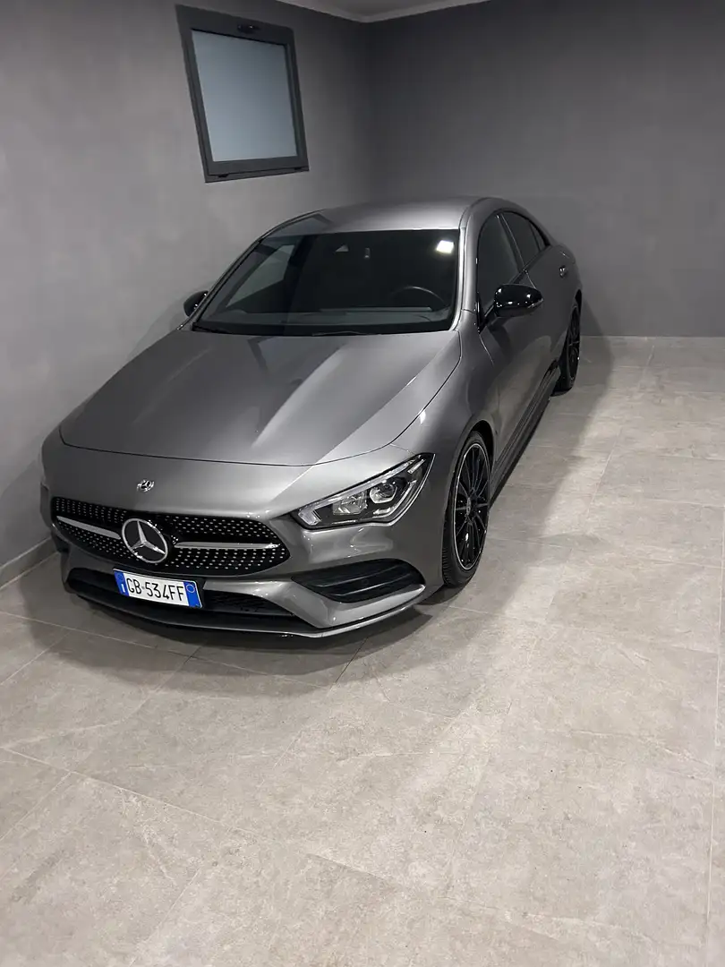 Mercedes-Benz CLA 200 premium amg Grigio - 1