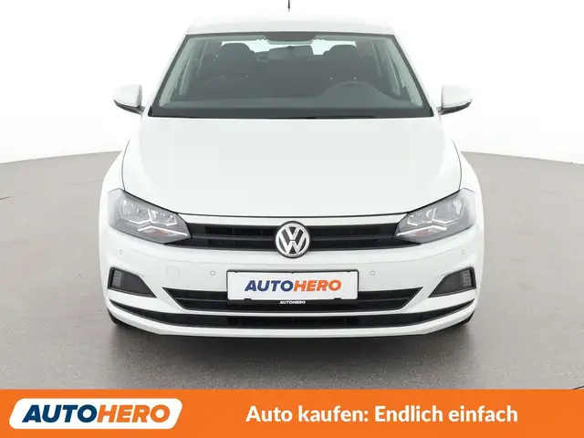 Volkswagen Polo view 9