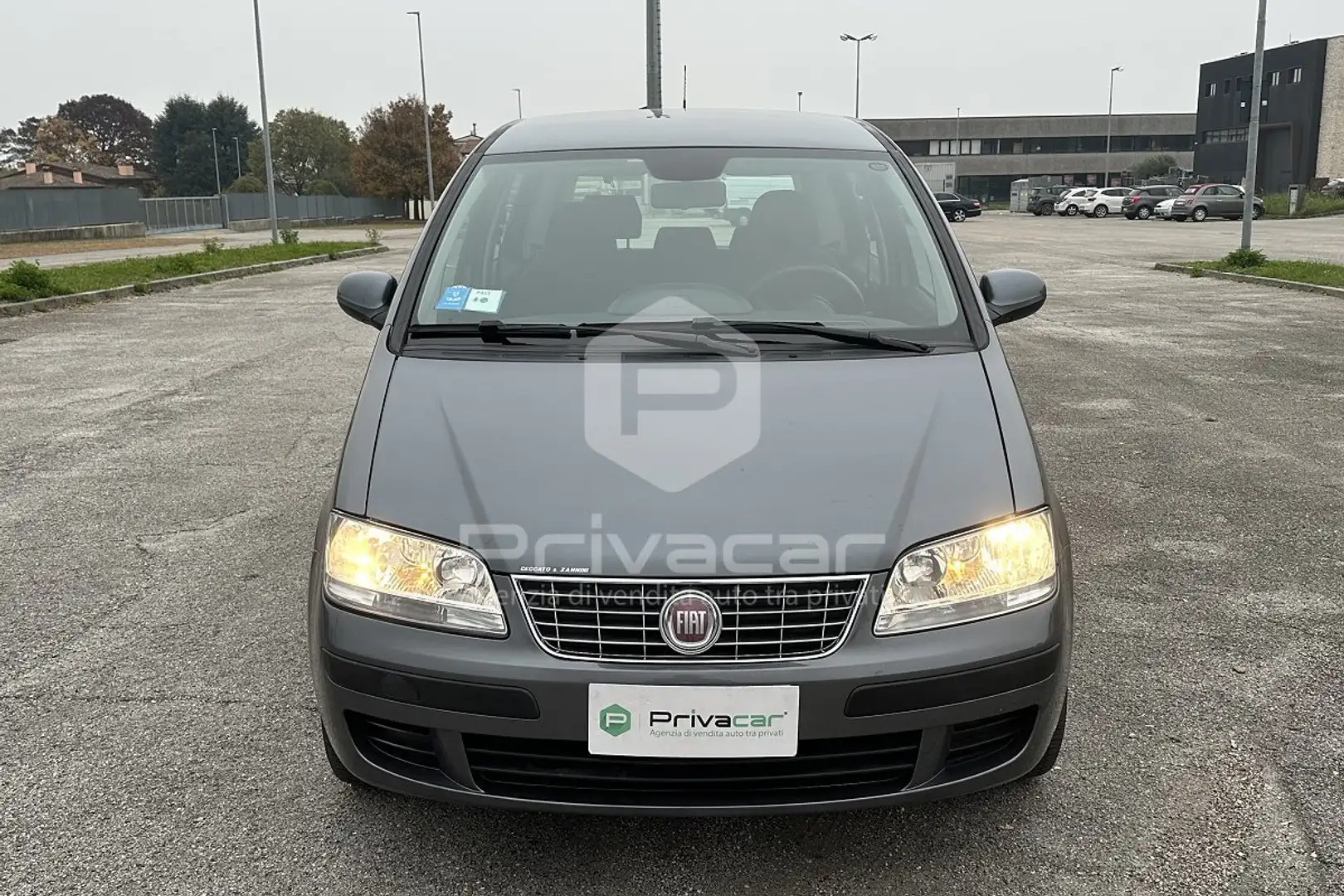 Fiat Idea 1.4 16V S&S Dynamic Argent - 2