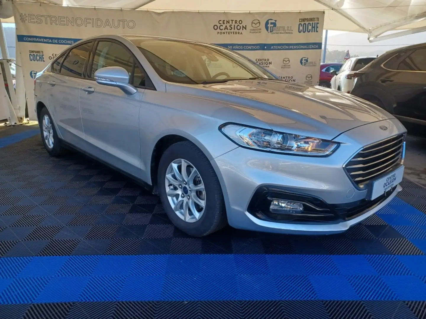 Ford Mondeo 2.0TDCI Business PowerShift 150 Gris - 1