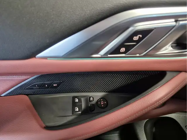 BMW 4 Series view 11