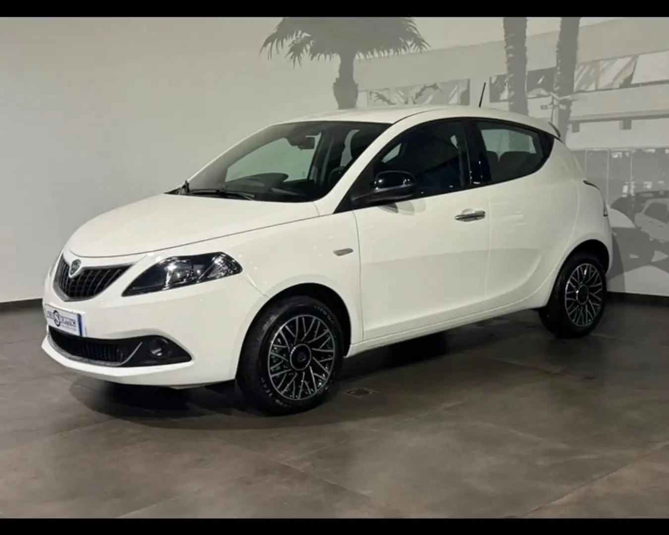 Lancia Ypsilon 3ª serie 1.0 FireFly 5 porte S&S Hybrid Platino Bianco - 1