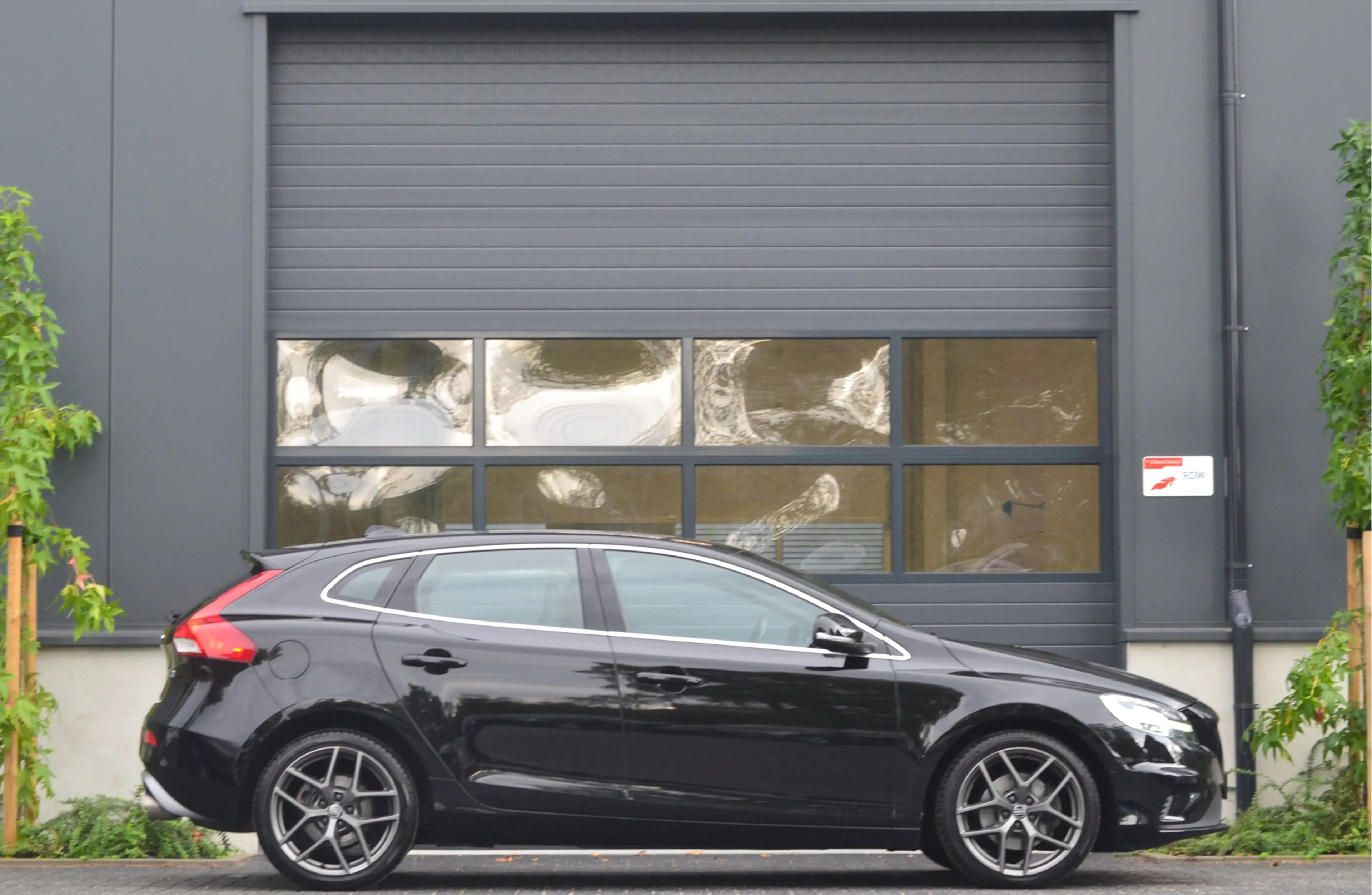 Volvo V40 2.0 T2 R-Design Nieuwe riem | Cruise Control | Par — photo 11