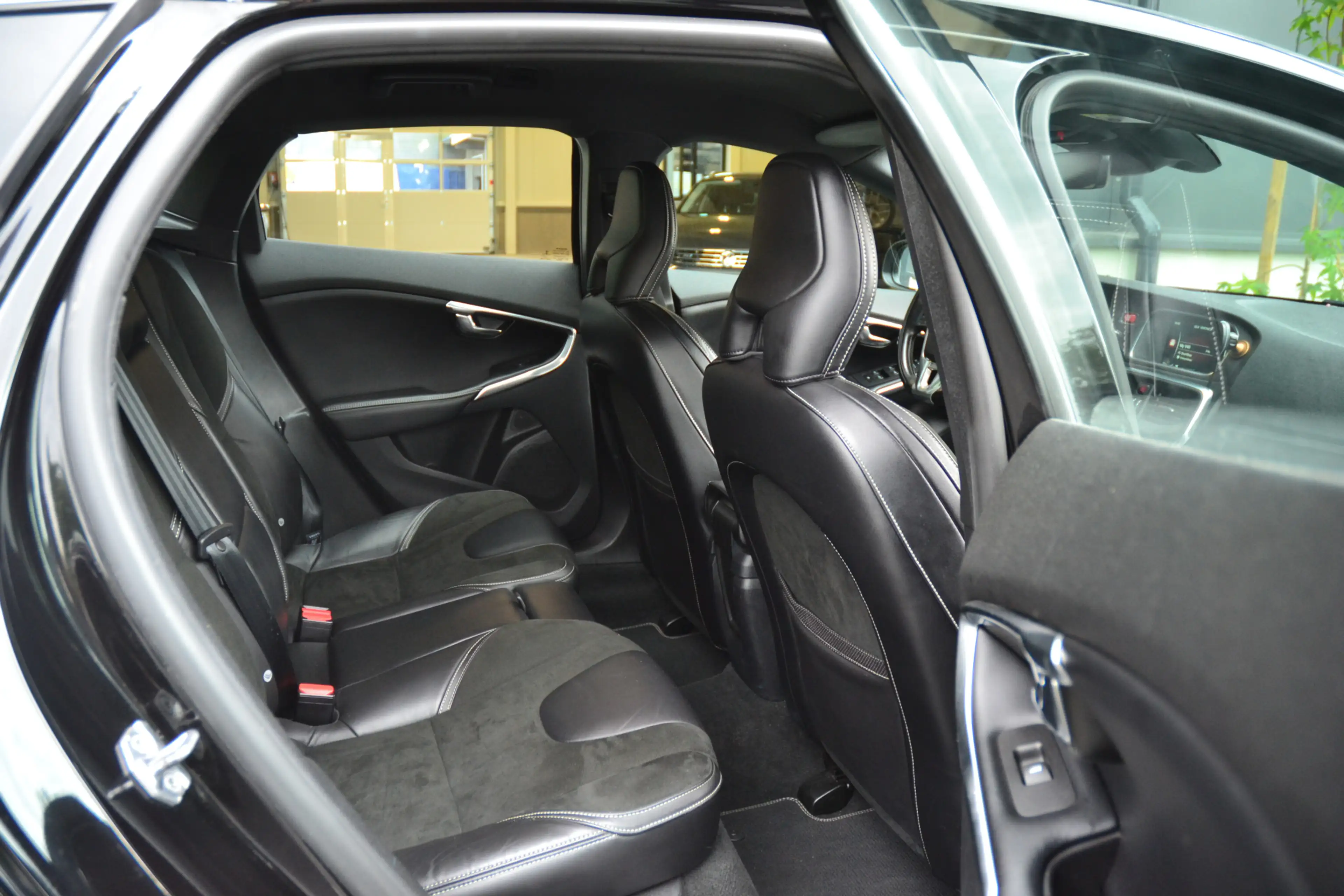 Volvo V40 2.0 T2 R-Design Nieuwe riem | Cruise Control | Par — photo 15