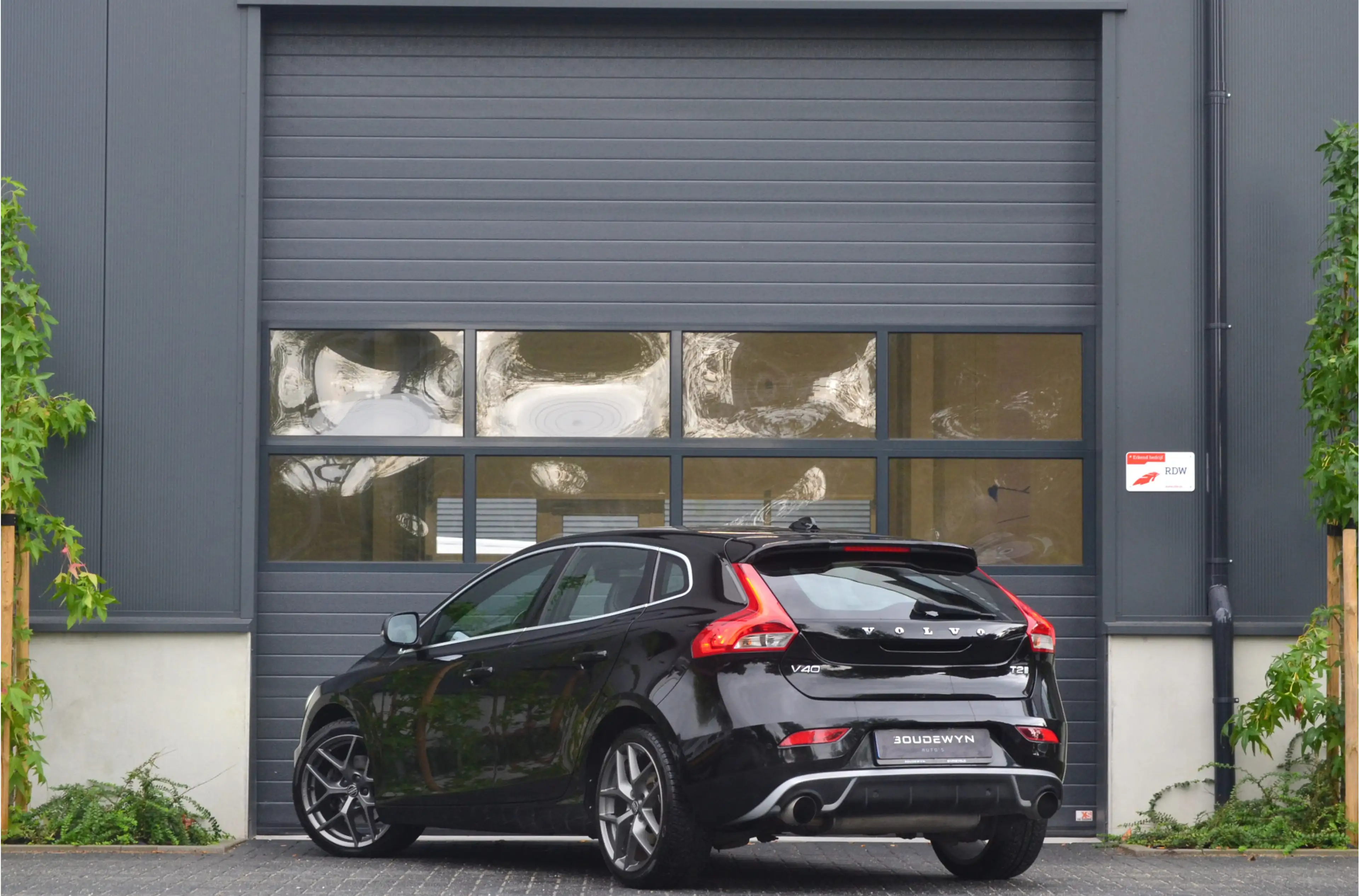Volvo V40 2.0 T2 R-Design Nieuwe riem | Cruise Control | Par — photo 7