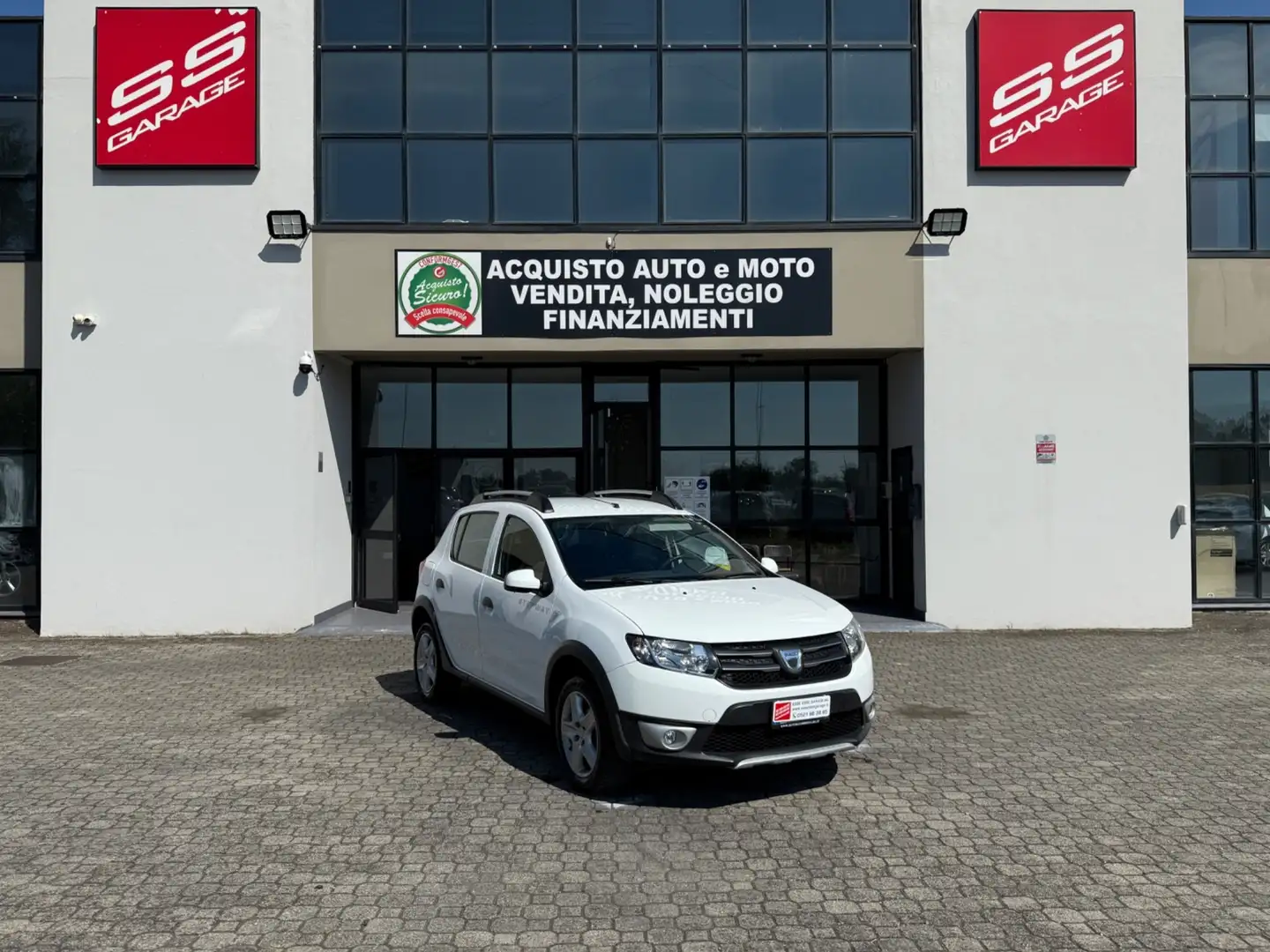 Dacia Sandero Stepway 1.5 dCi 8V 90CV Start&Stop Bianco - 1