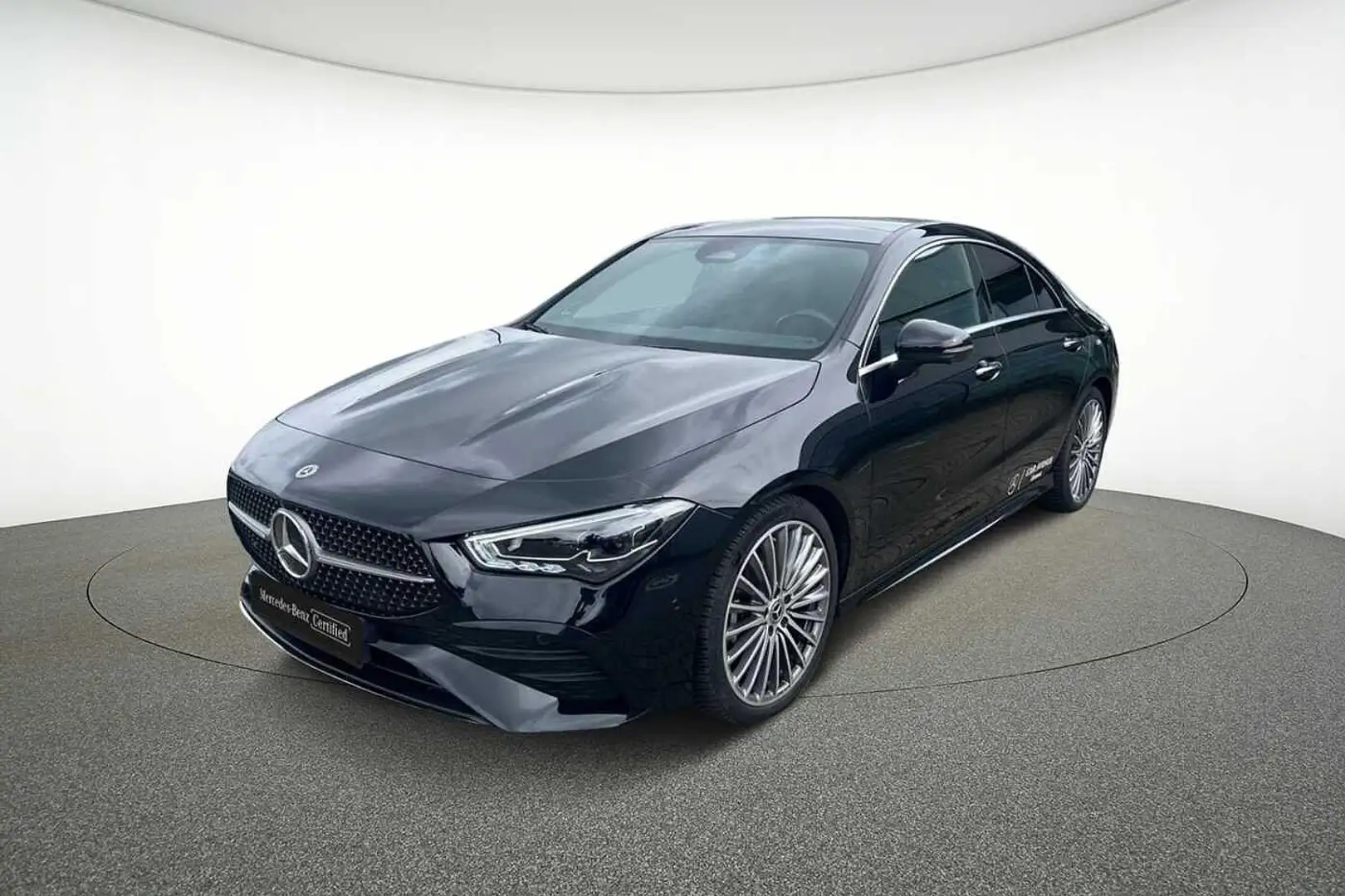 Mercedes-Benz CLA 180 Coupé AMG Line Schwarz - 1