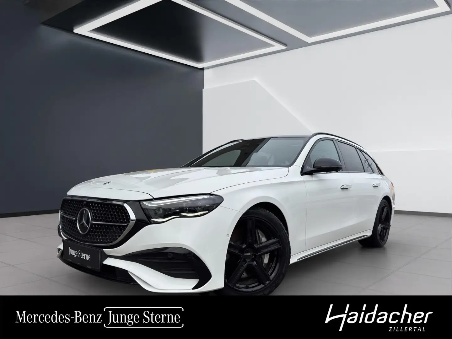 Mercedes-Benz E 300 de 4MATIC T-Modell mit EQ Hybrid Technologie Öster Weiß - 1