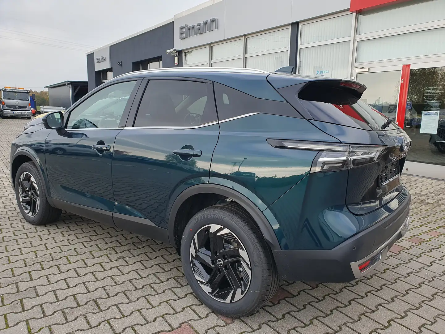 Nissan Qashqai 1.3 DIG-T MHEV N-Connecta, Winter-Paket, PDC, DAB+ Verde - 2
