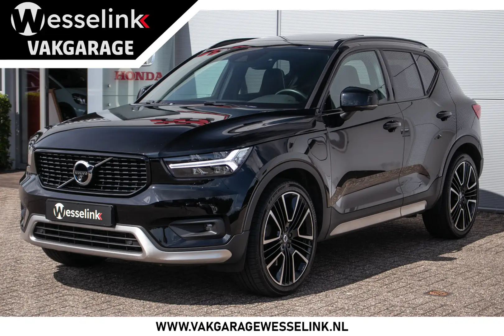 Volvo XC40 1.5 T5 Recharge R-Design Schuif/-kanteldak | Mem. Zwart - 1