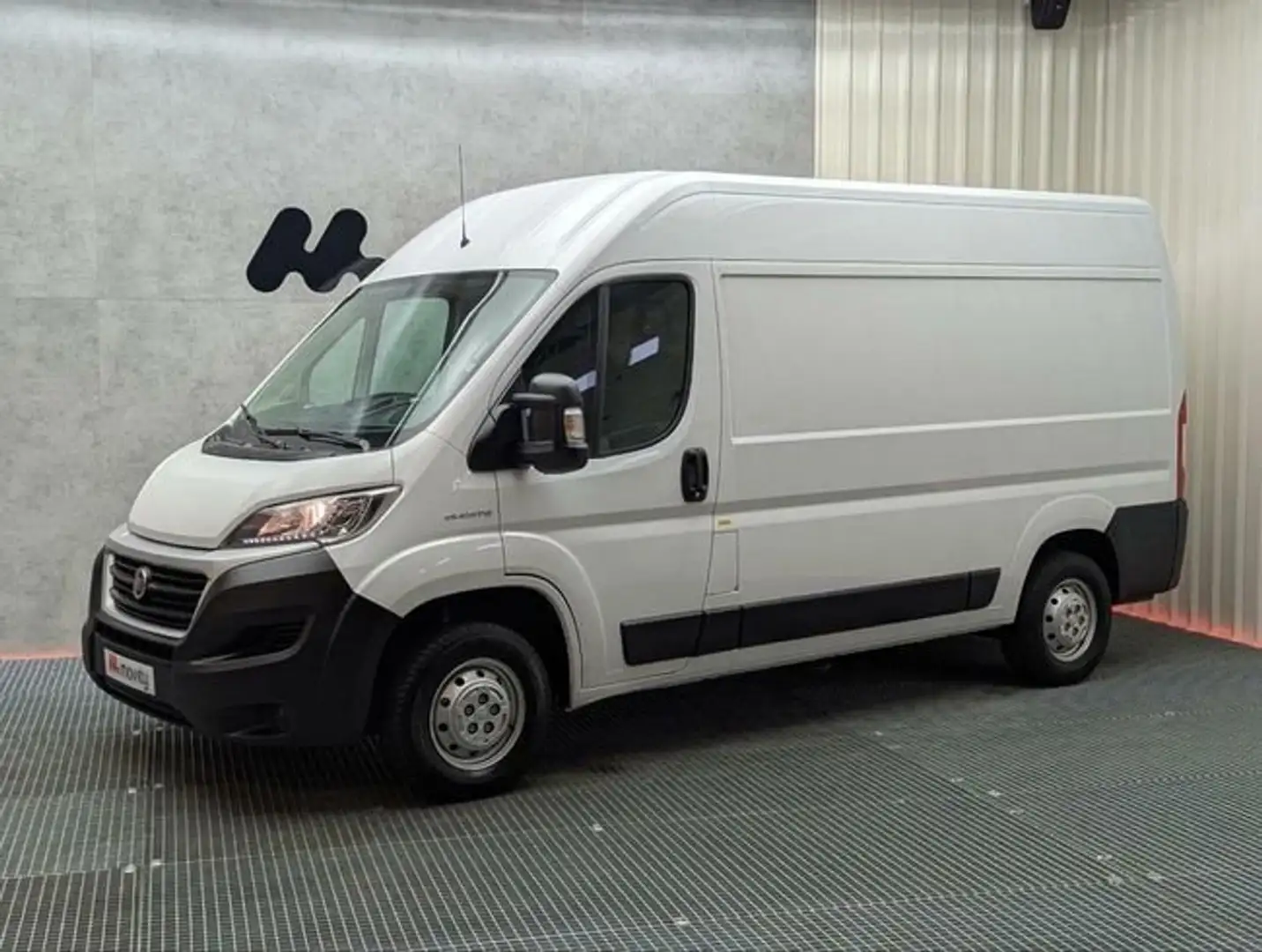 Fiat Ducato FURGON 30 L2H2 2.0 MJET 115CV Blanco - 1