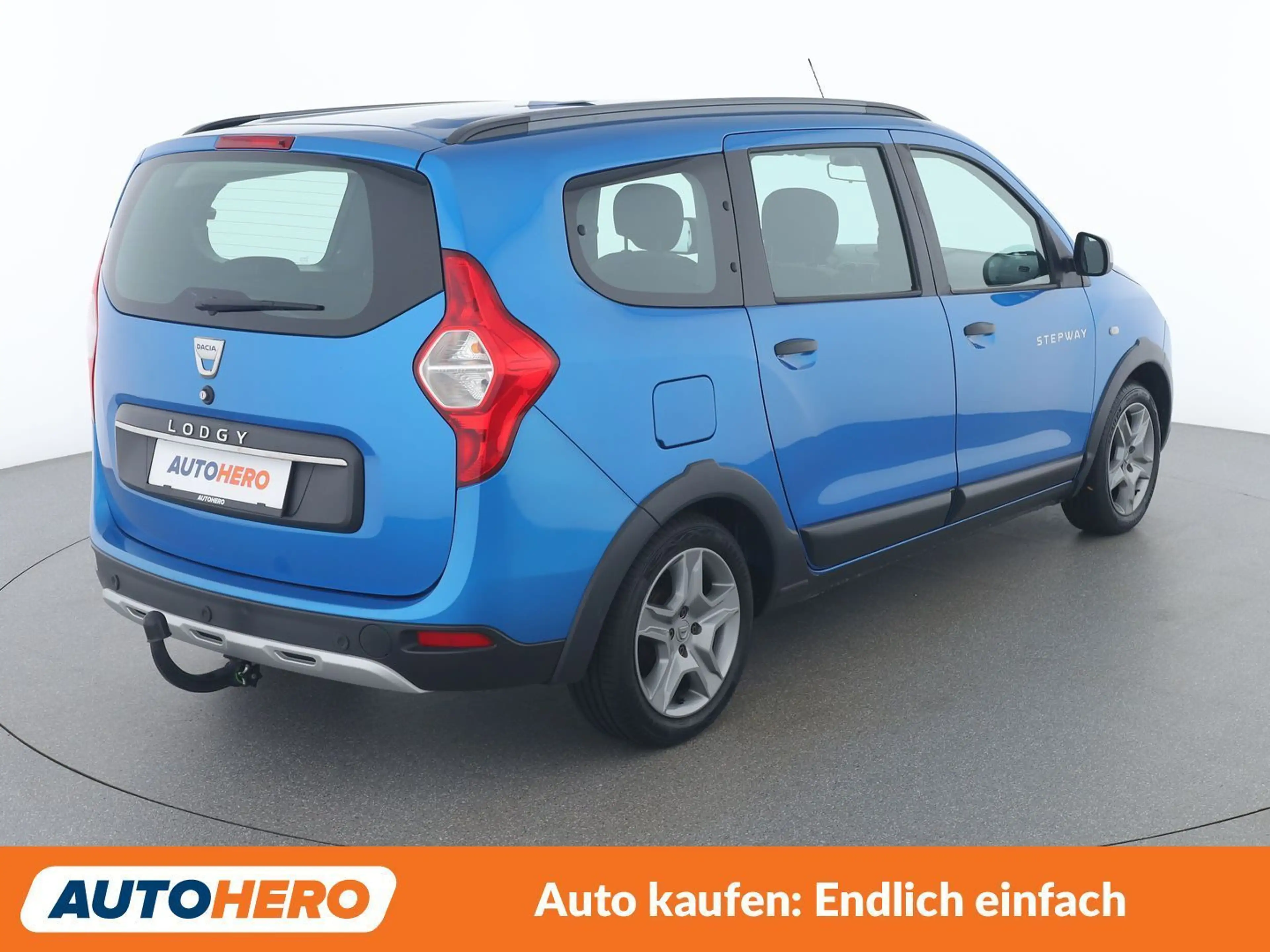 Dacia Lodgy 1.6 SCe Stepway — photo 6