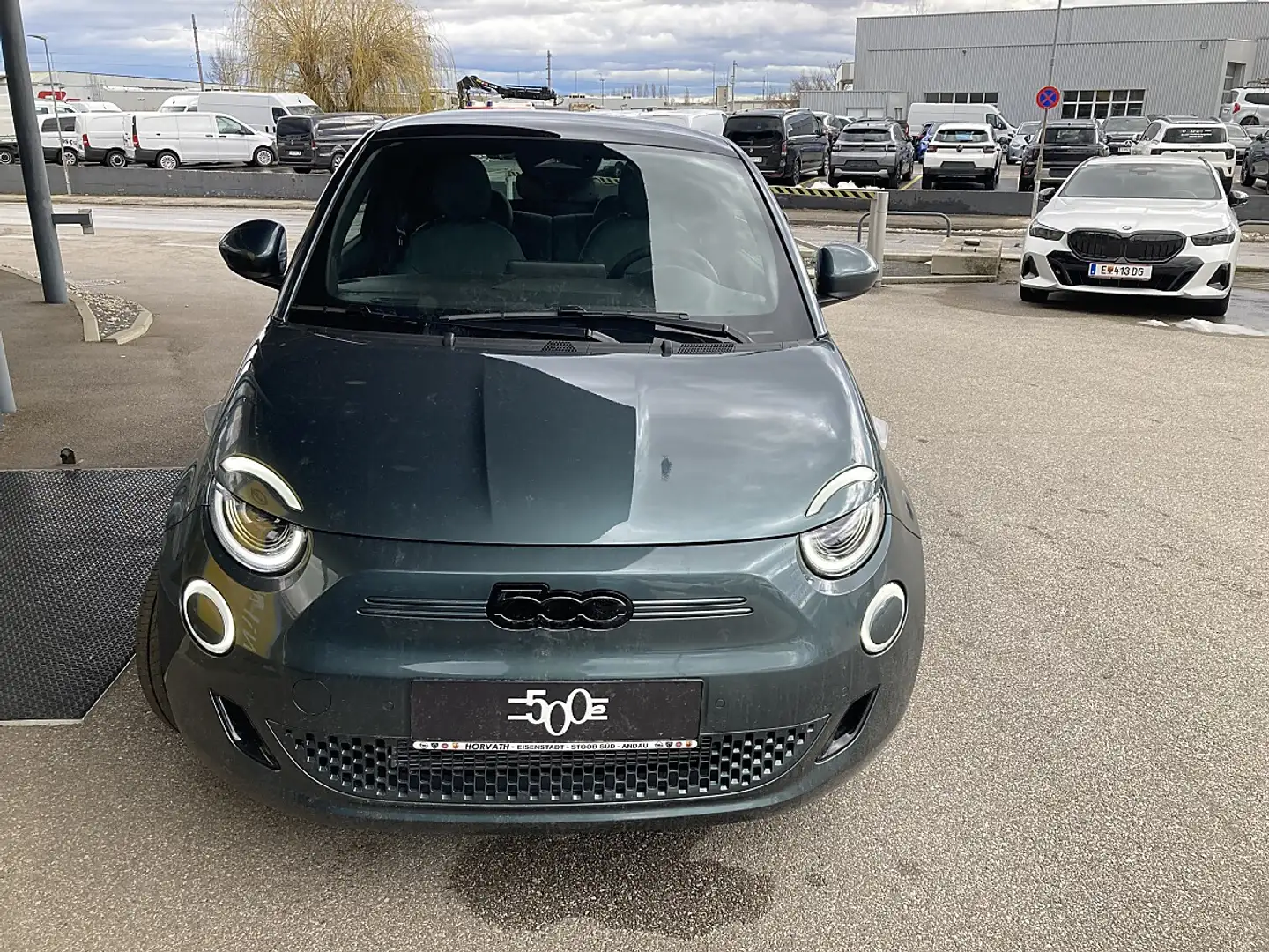 Fiat 500e 500 Elektro 42 kWh Giorgio Armani Grün - 2