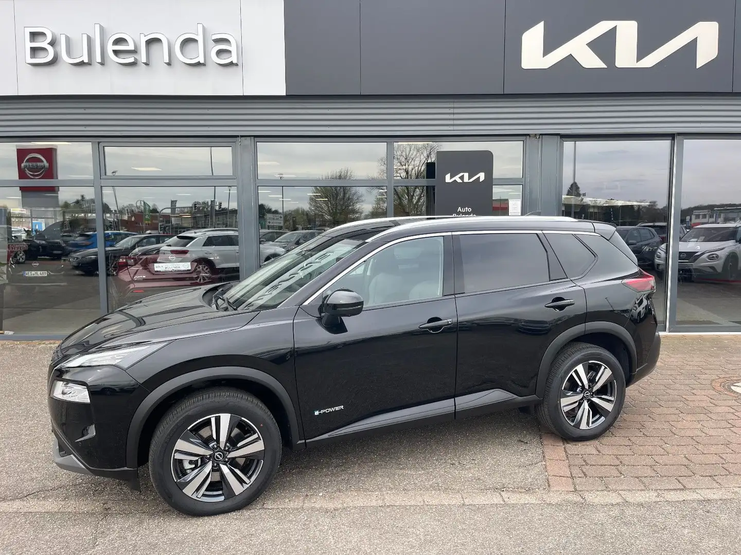 Nissan X-Trail N-Connecta 1.5 VCT 4x4 e-4ORCE PGD 19" Schwarz - 1