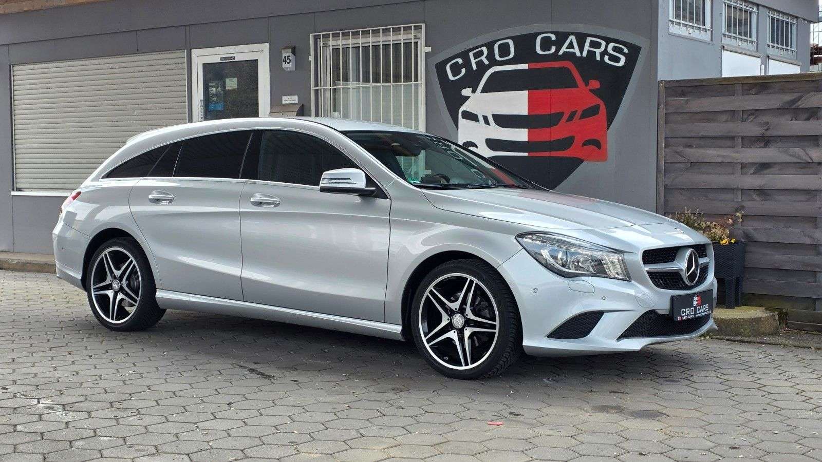 Second hand Mercedes Benz Cla-Class 200