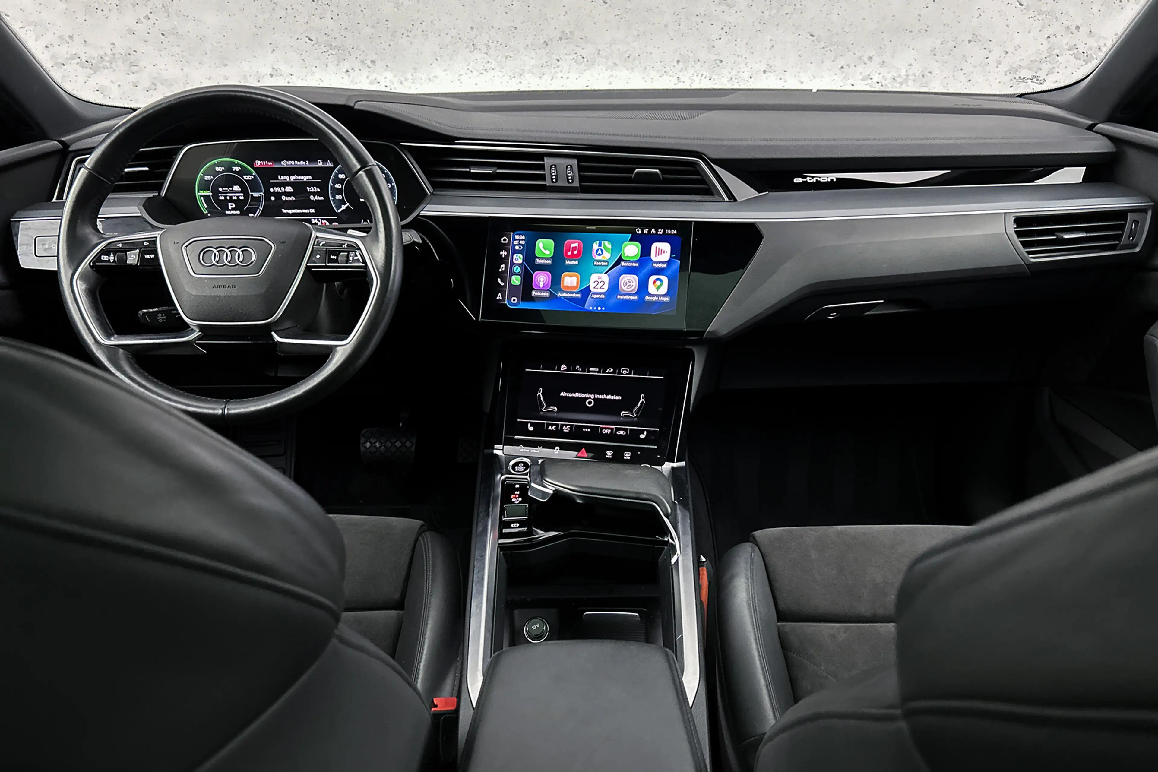 Audi e-tron Sportback 50 quattro S edition | Luchtvering | Pan — photo 2