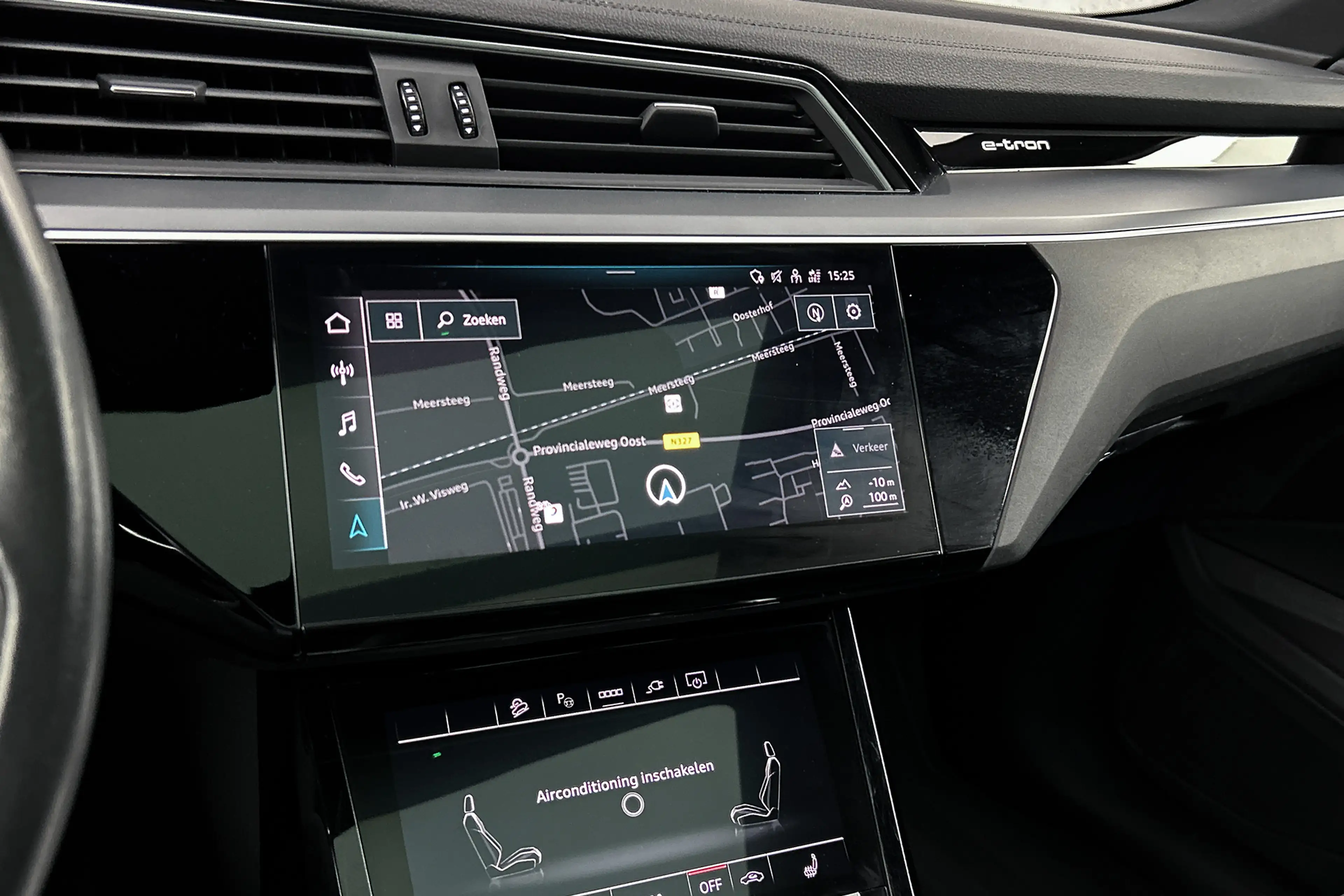 Audi e-tron Sportback 50 quattro S edition | Luchtvering | Pan — photo 22