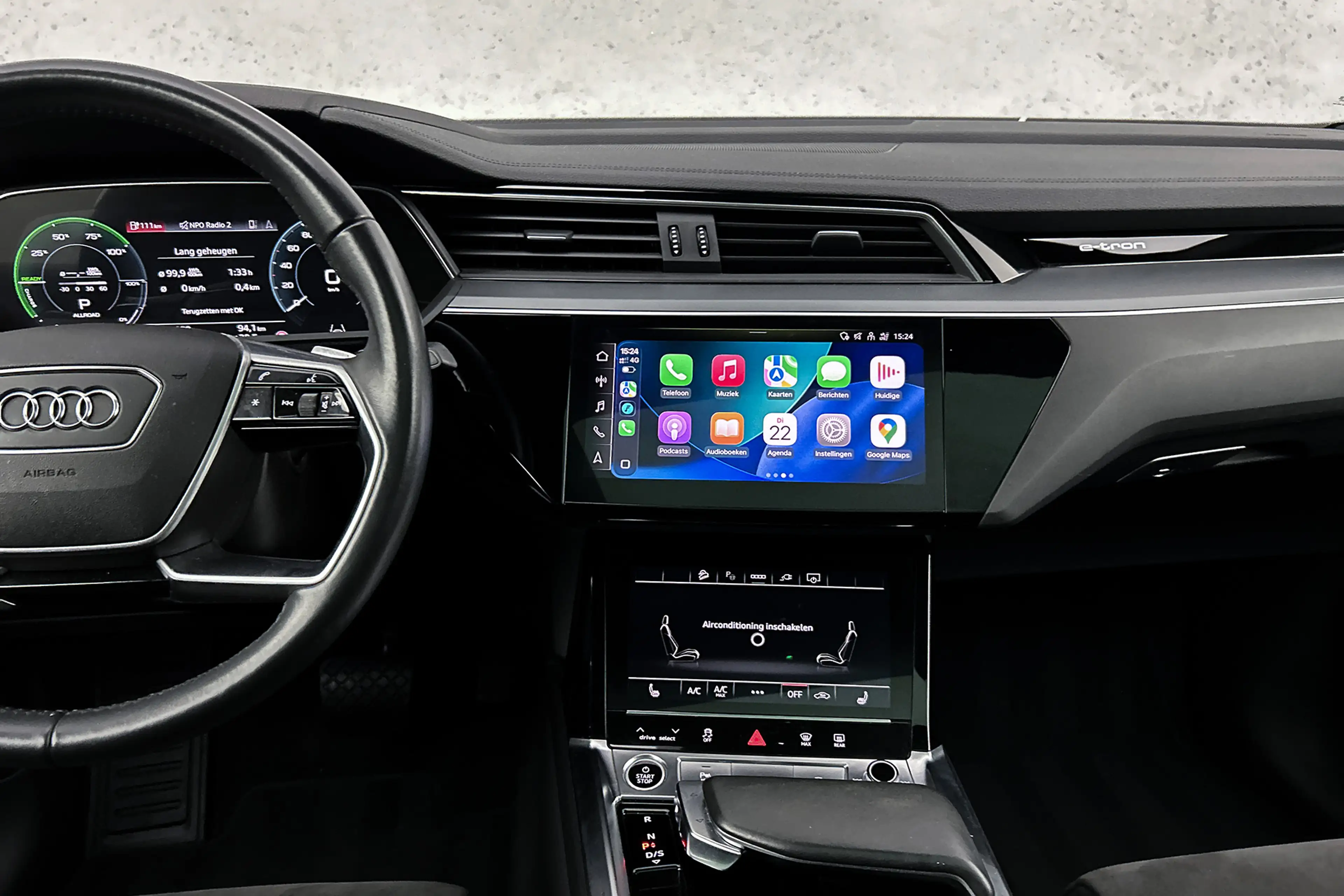 Audi e-tron Sportback 50 quattro S edition | Luchtvering | Pan — photo 13