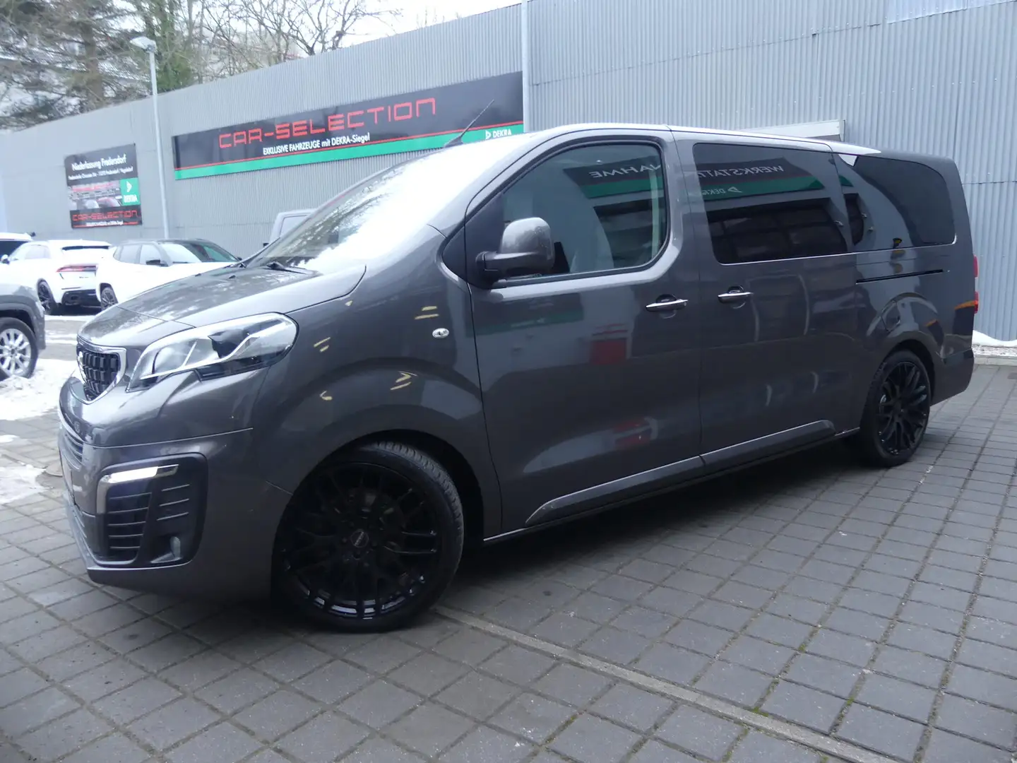 Peugeot Traveller 2.0 HDI Allure L3 PANO/STHZ/AHK/HEADUP Gris - 2