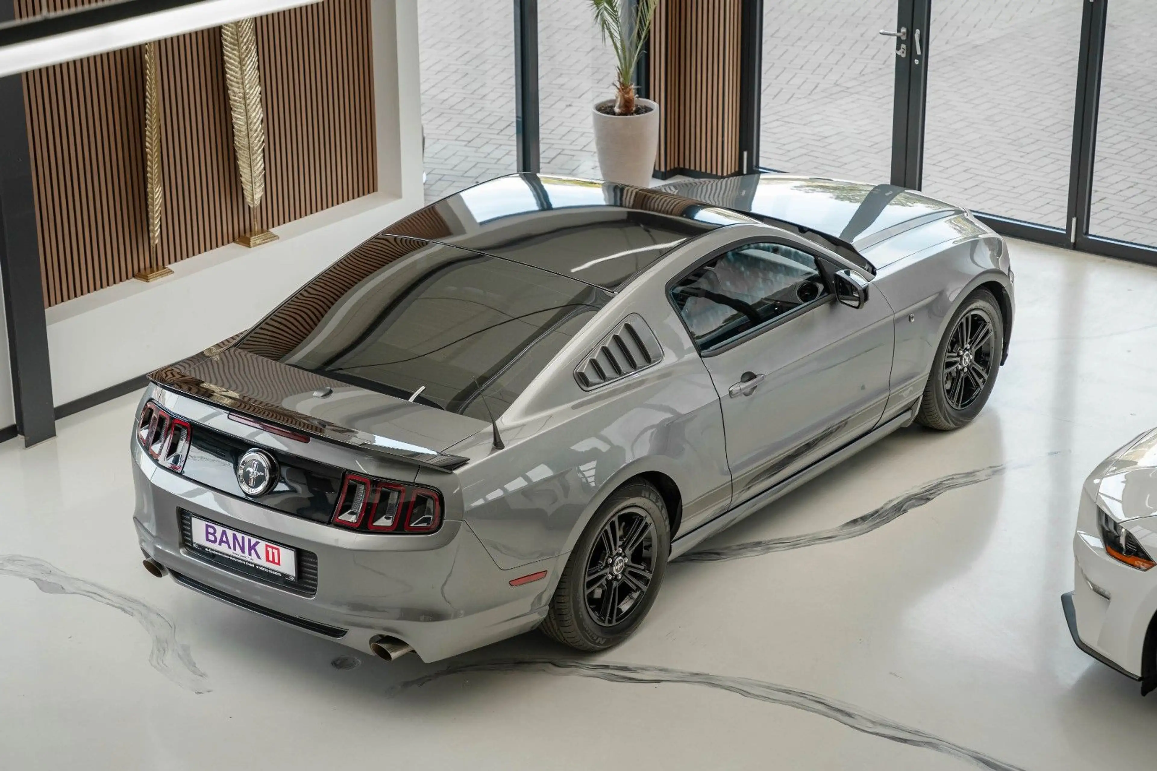 Ford Mustang 3,7 V6 Xenon PDC LEDER TOP — photo 6