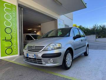 1.1 Elegance clima/abs UNICO PROPRIETARIO