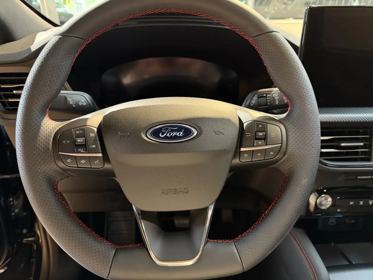 Ford Kuga 2.5 PHEV ST-Line 243 PK WINTERPAKKET VERWARM, миниатюра 13